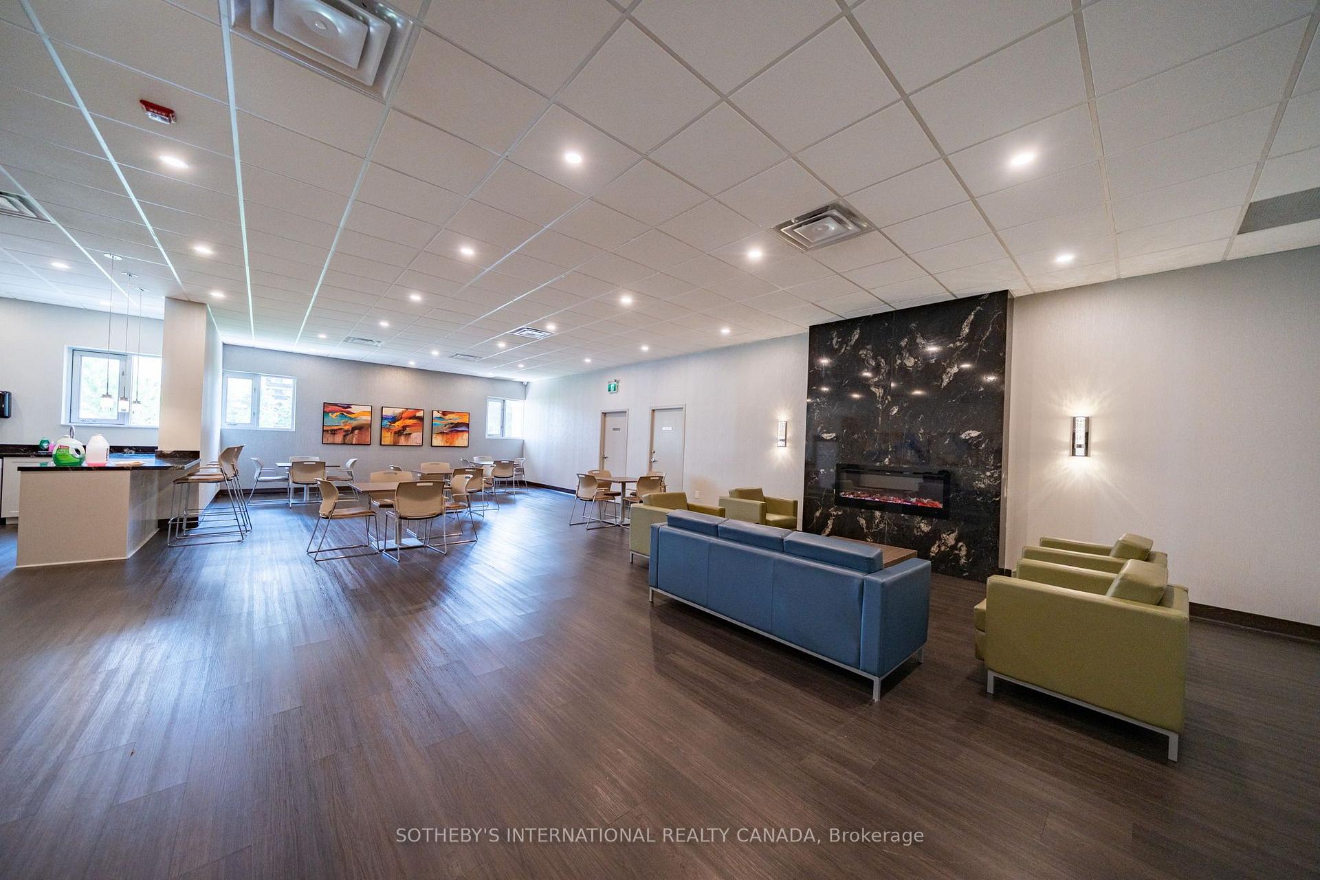 812 Burnhamthorpe Road 1110, Toronto Unit: 1110