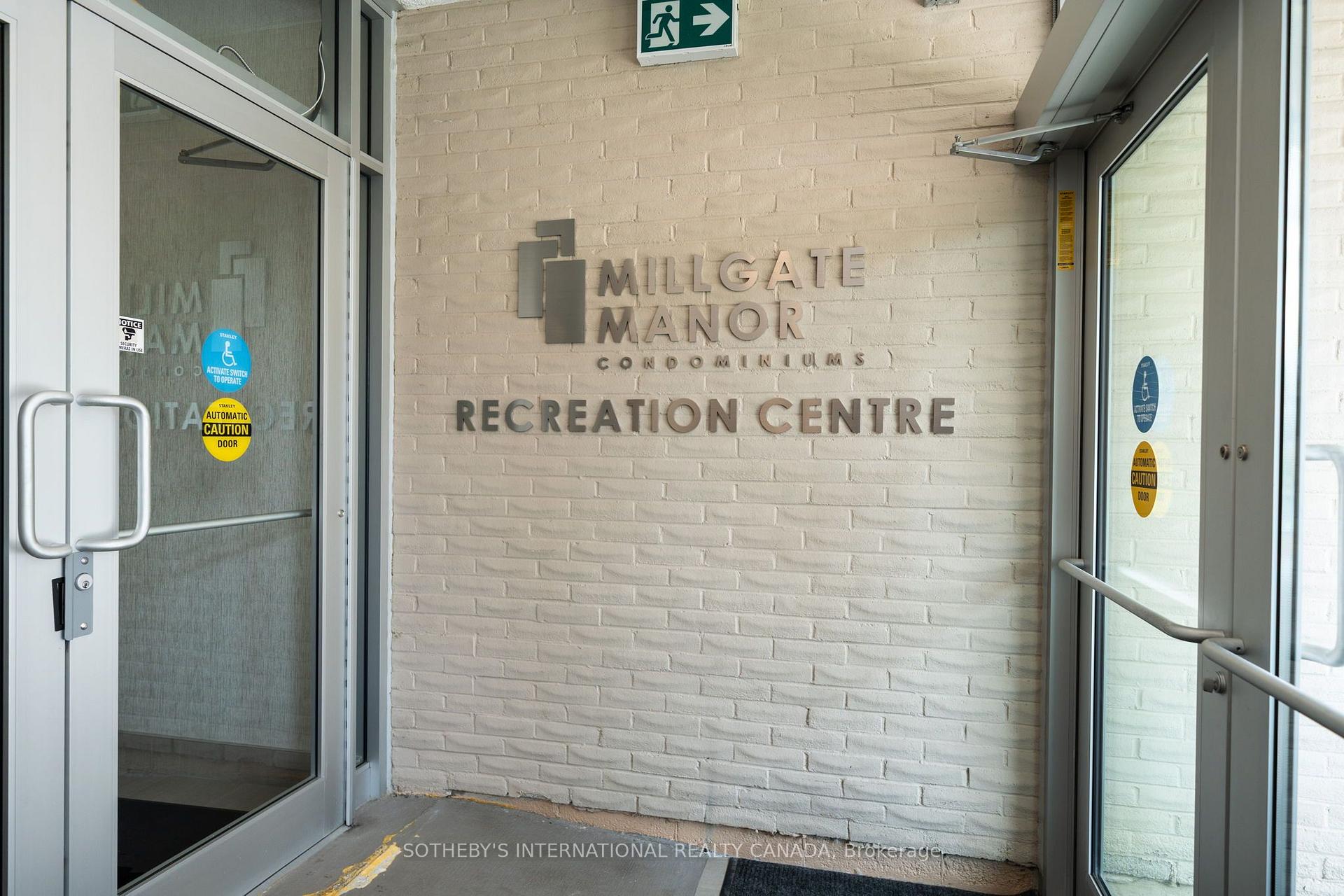 812 Burnhamthorpe Road 1110, Toronto Unit: 1110