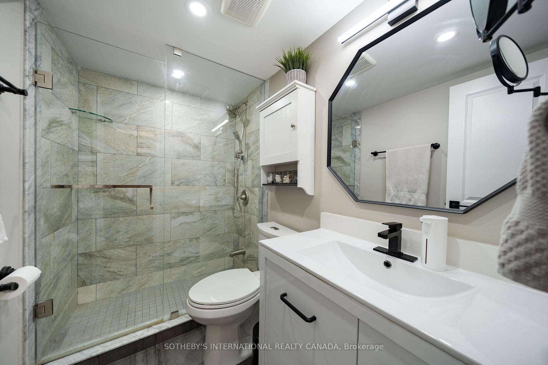 812 Burnhamthorpe Road 1110, Toronto Unit: 1110