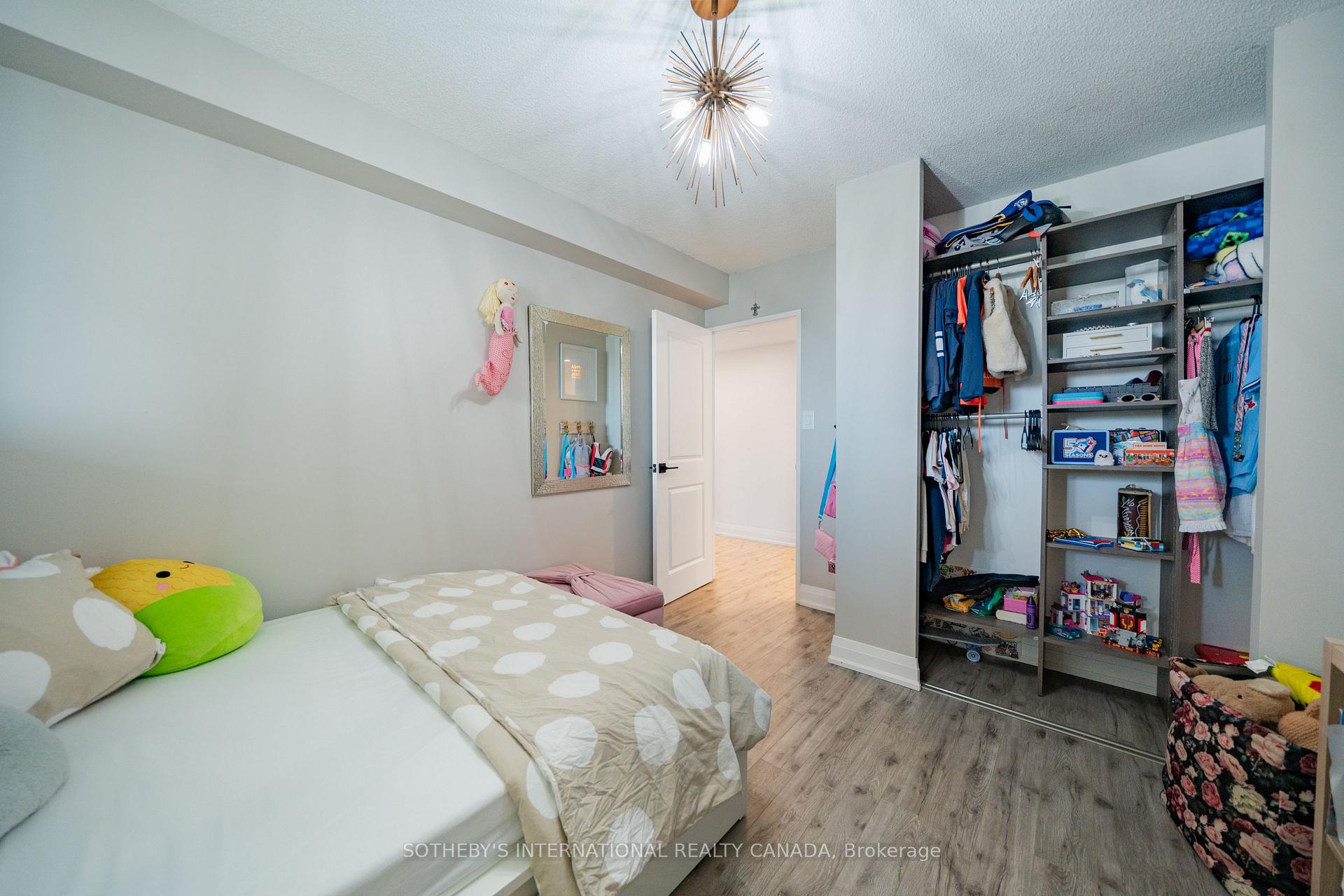 812 Burnhamthorpe Road 1110, Toronto Unit: 1110