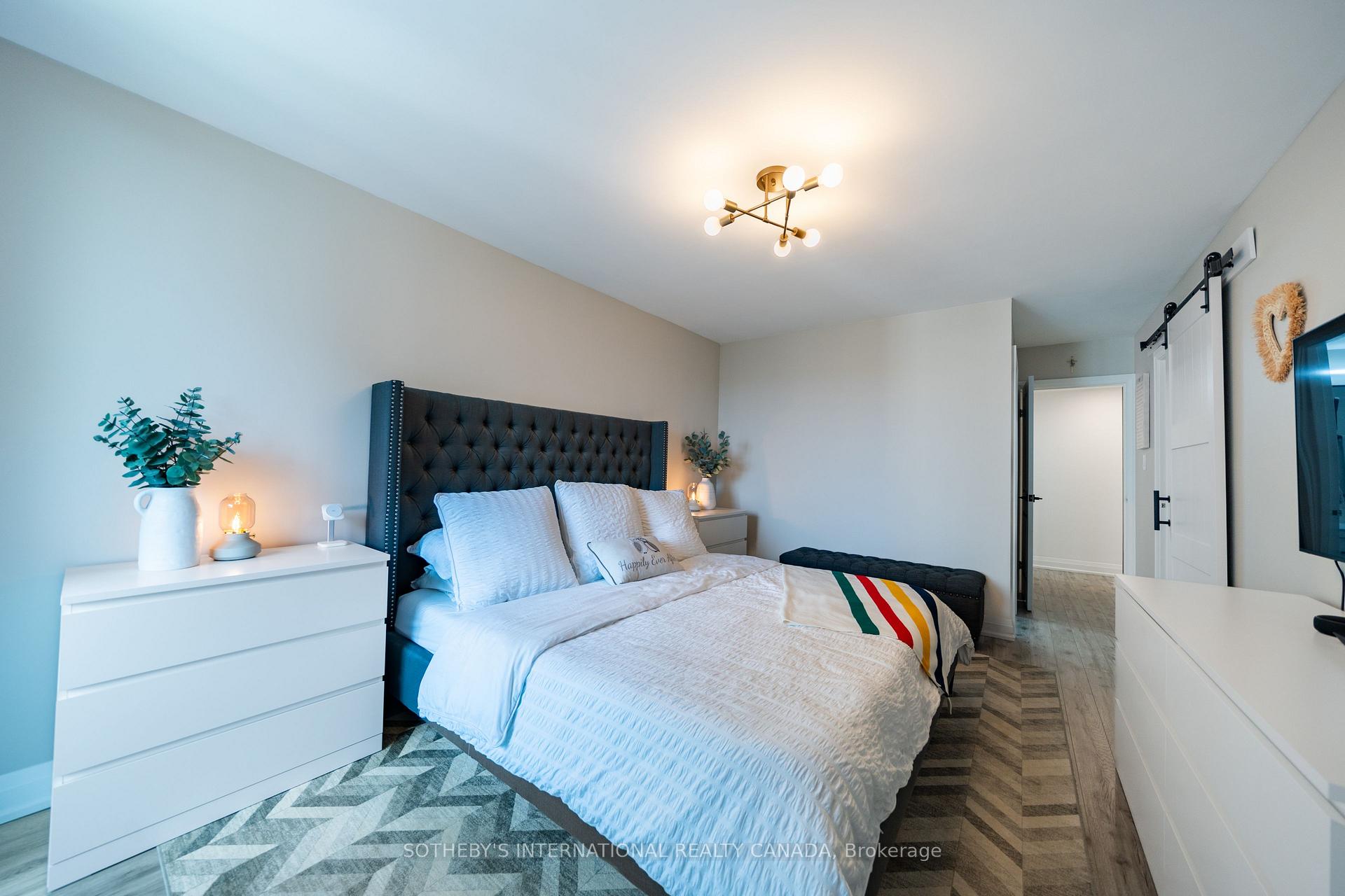 812 Burnhamthorpe Road 1110, Toronto Unit: 1110