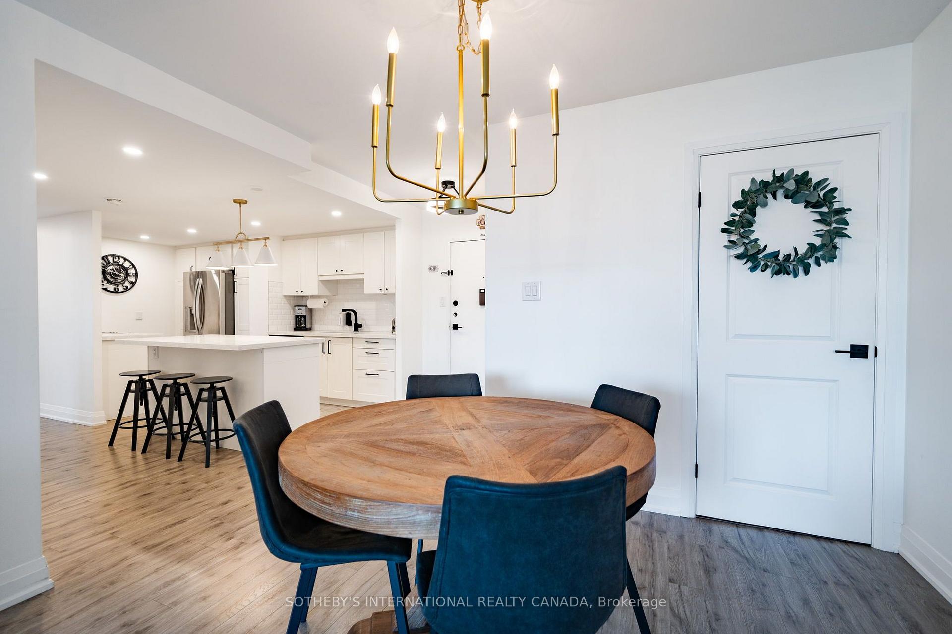 812 Burnhamthorpe Road 1110, Toronto Unit: 1110