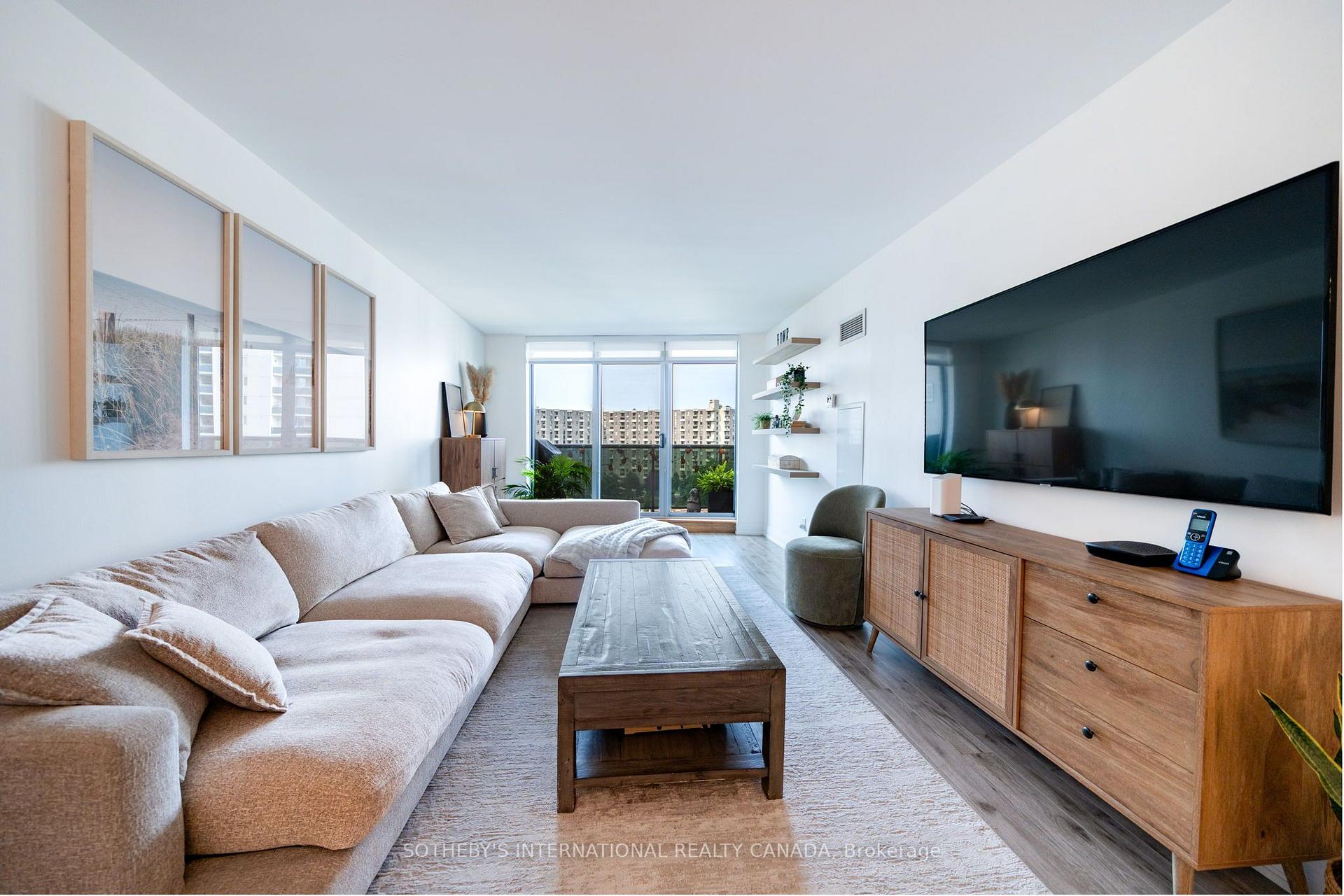 812 Burnhamthorpe Road 1110, Toronto Unit: 1110