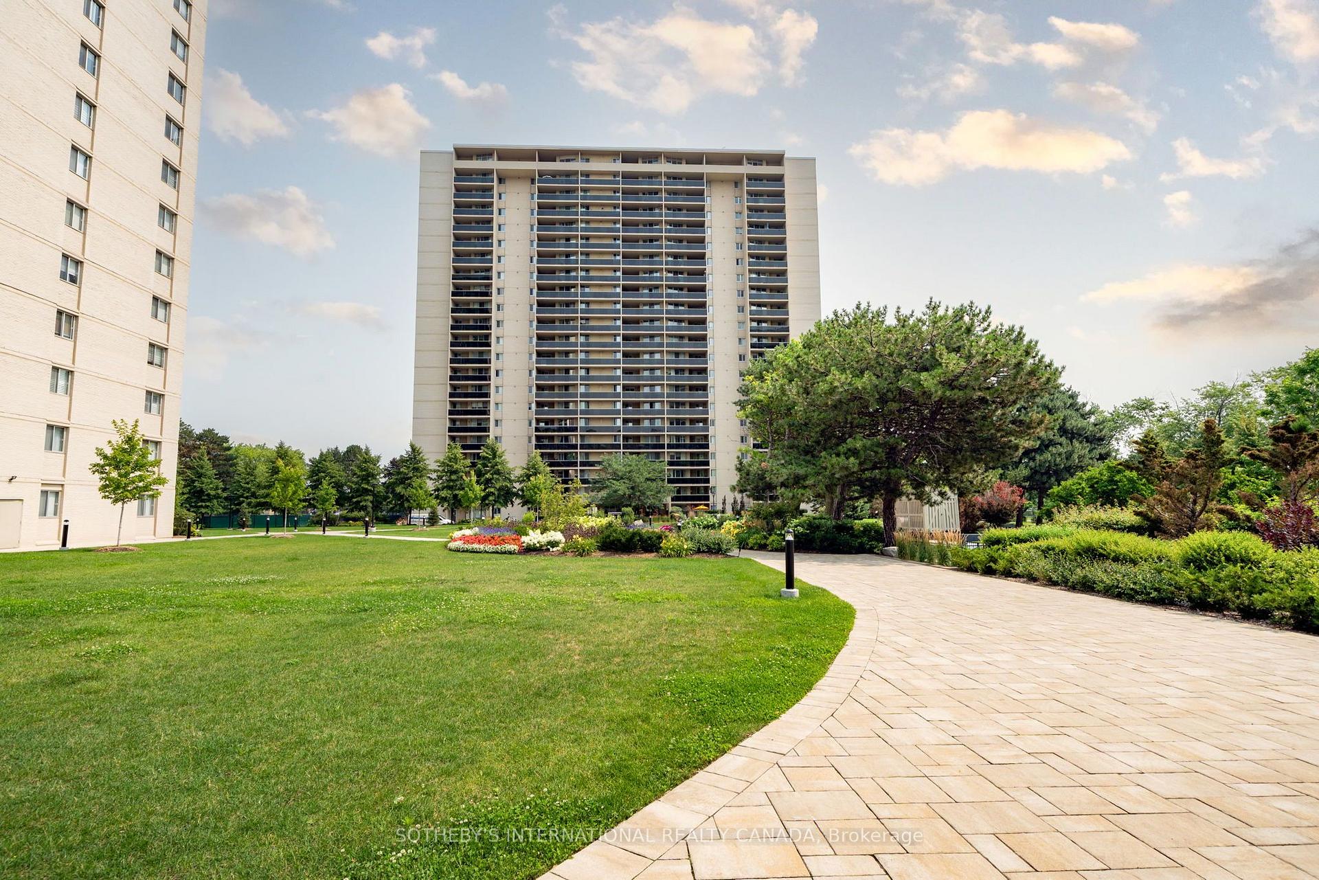 812 Burnhamthorpe Road 1110, Toronto Unit: 1110