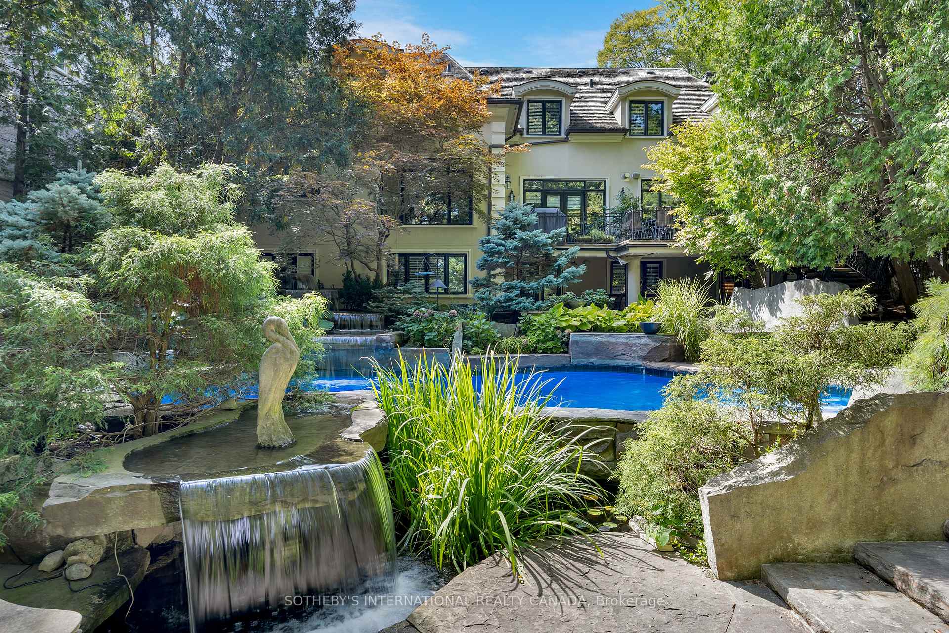 23 Edenbrook Hill, Toronto