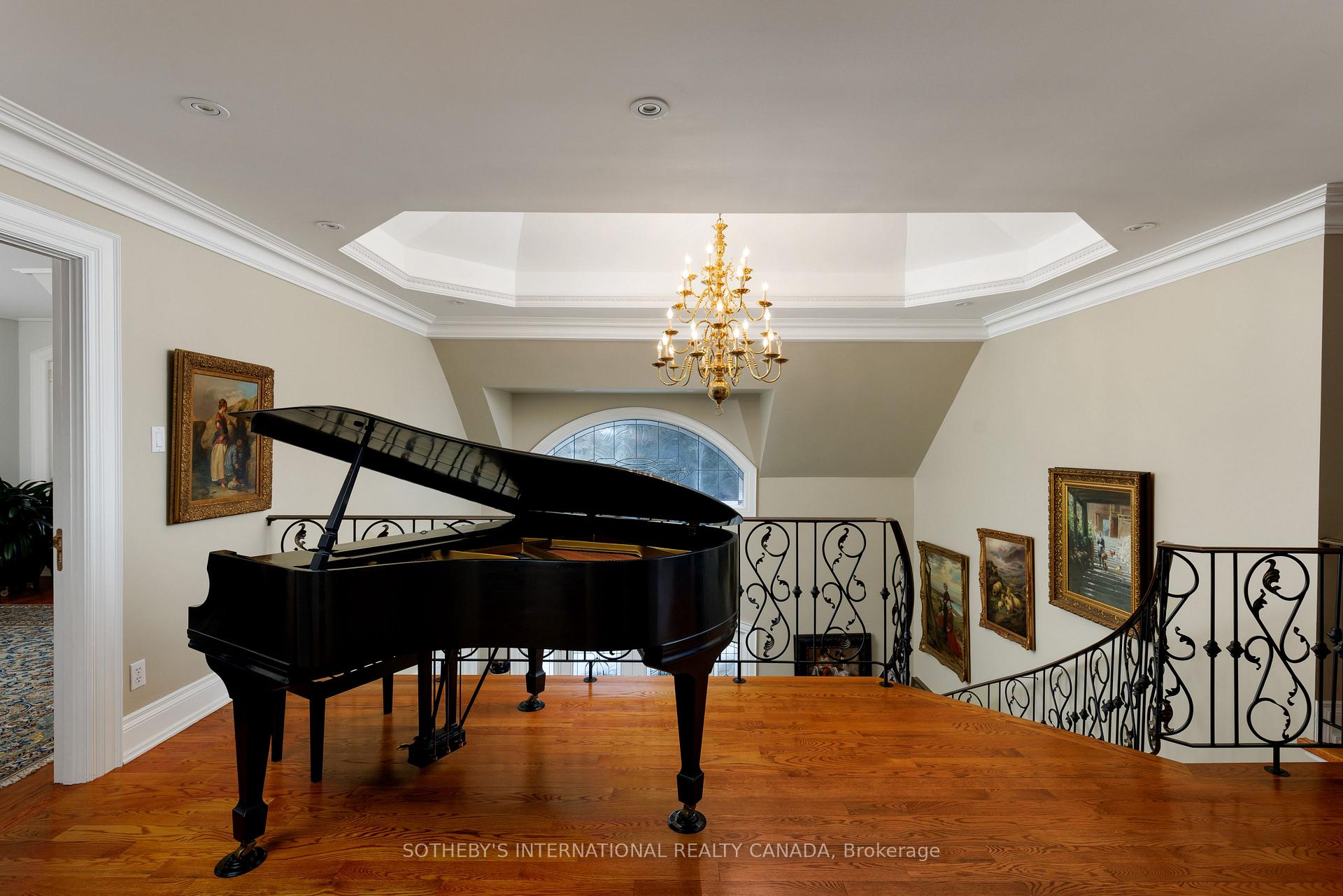 23 Edenbrook Hill, Toronto