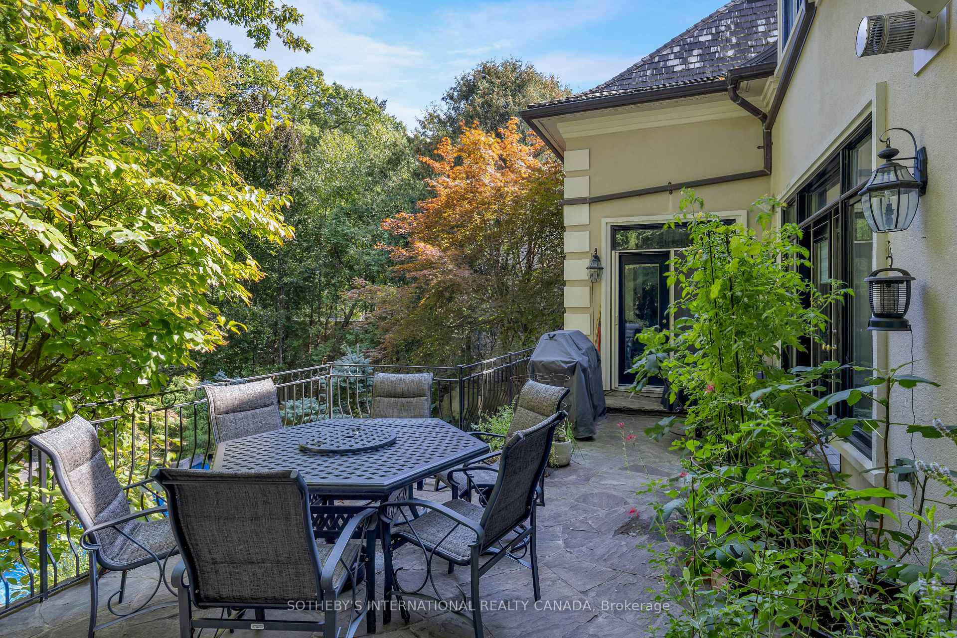 23 Edenbrook Hill, Toronto