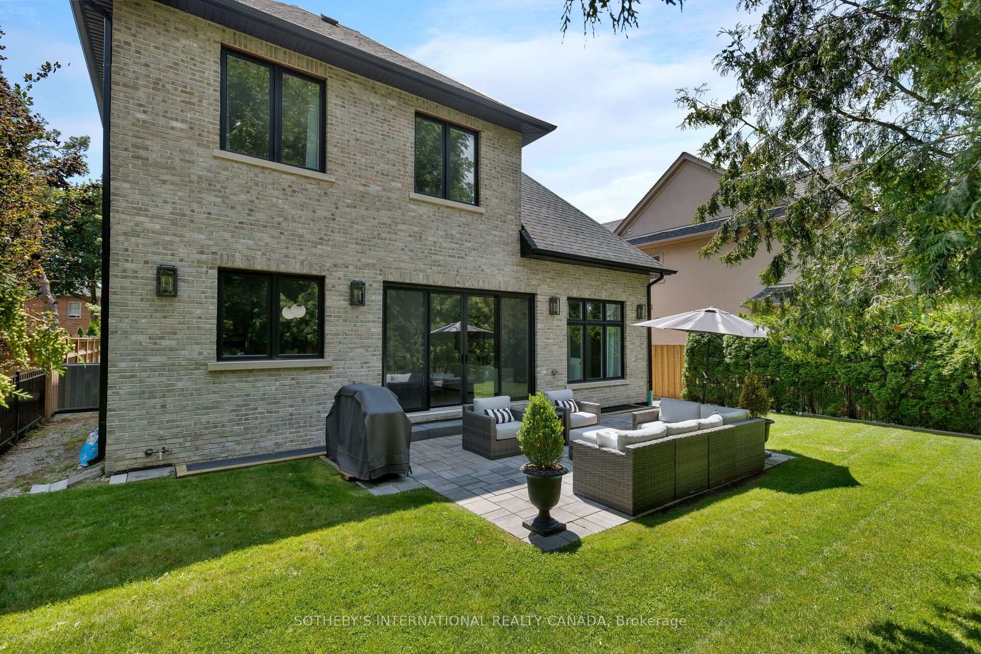 2B Fairway Road, Toronto