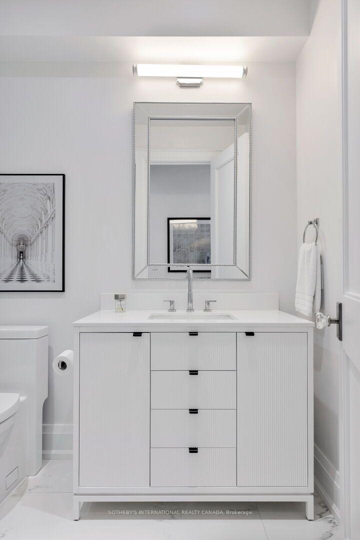 2B Fairway Road, Toronto