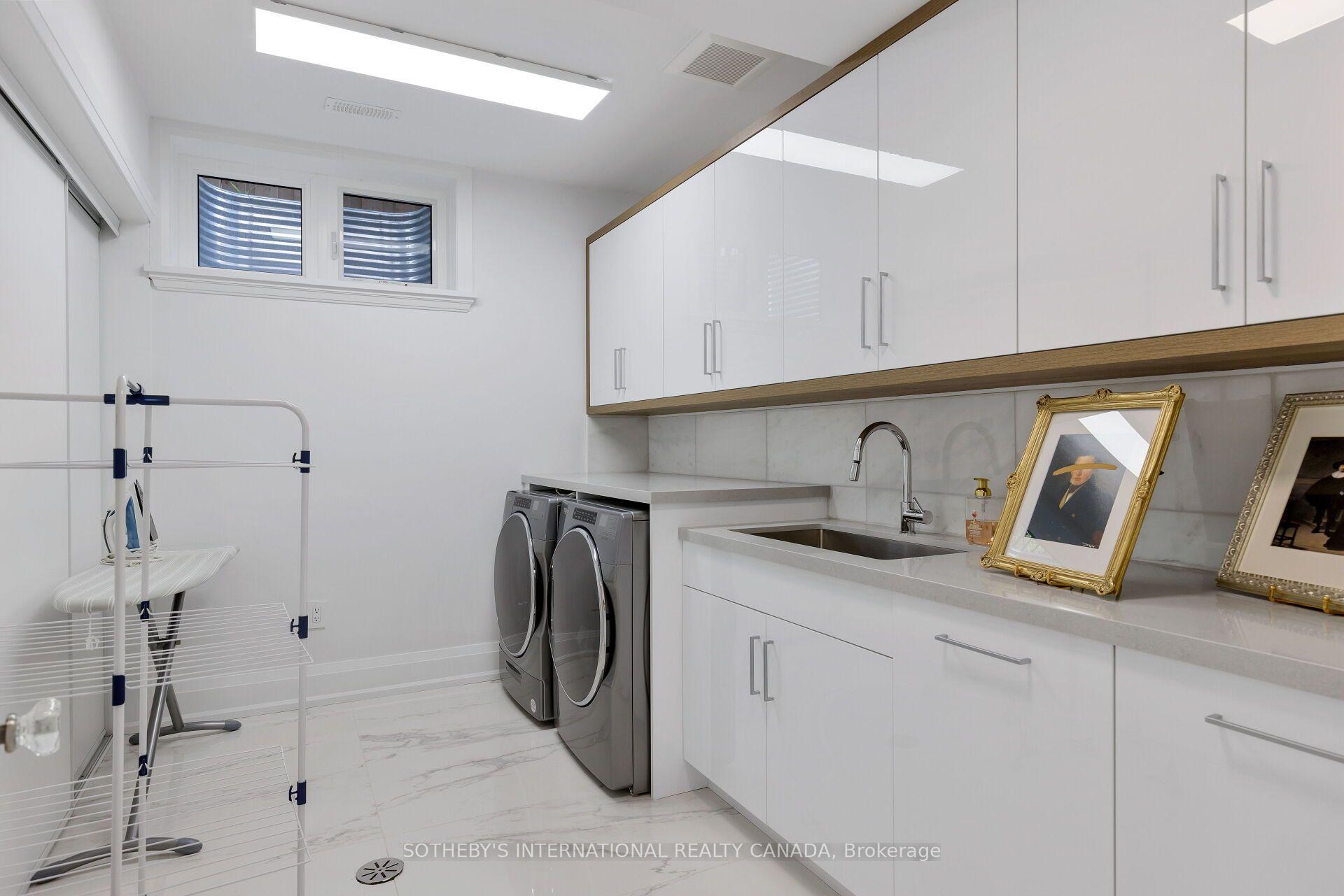 2B Fairway Road, Toronto