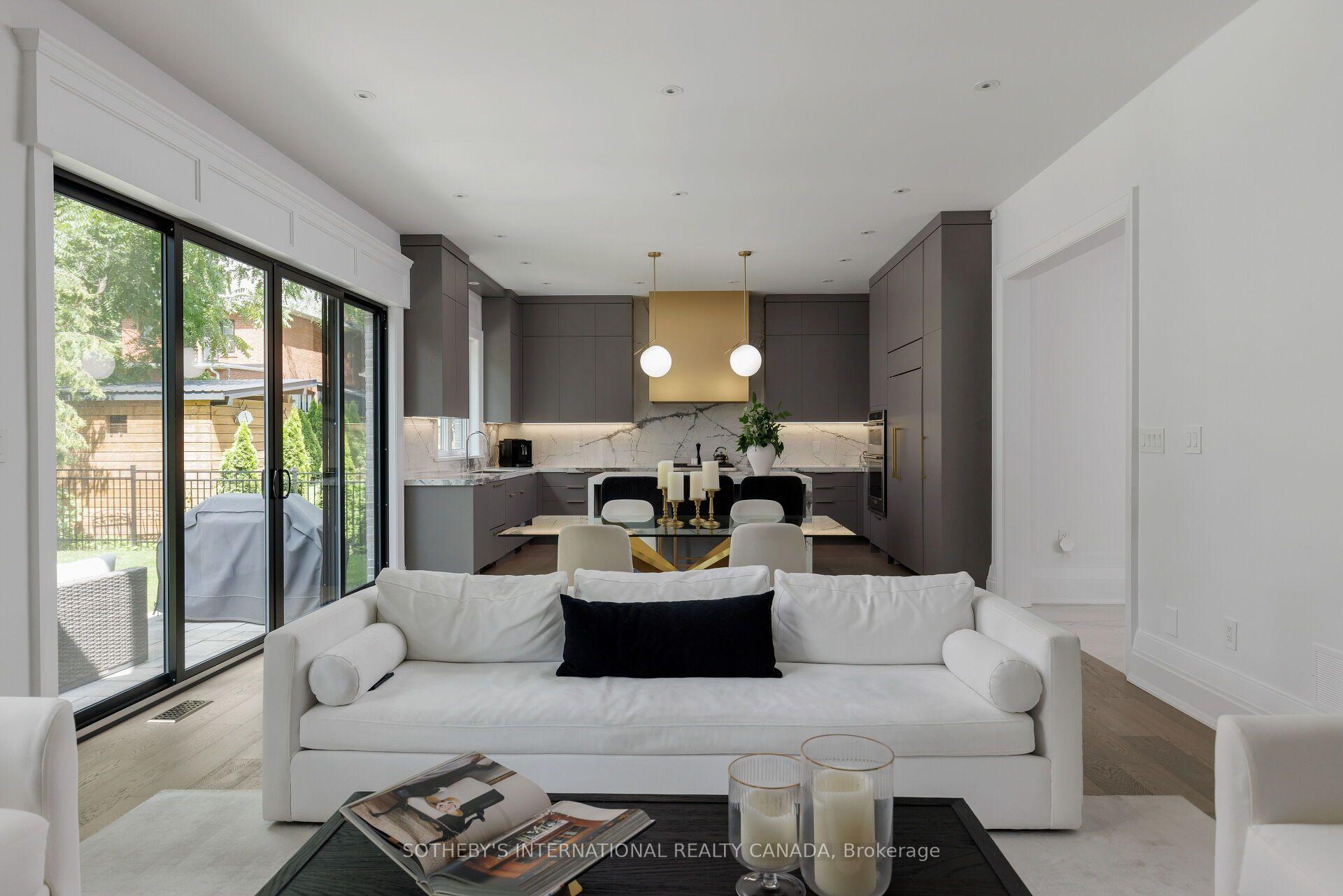 2B Fairway Road, Toronto