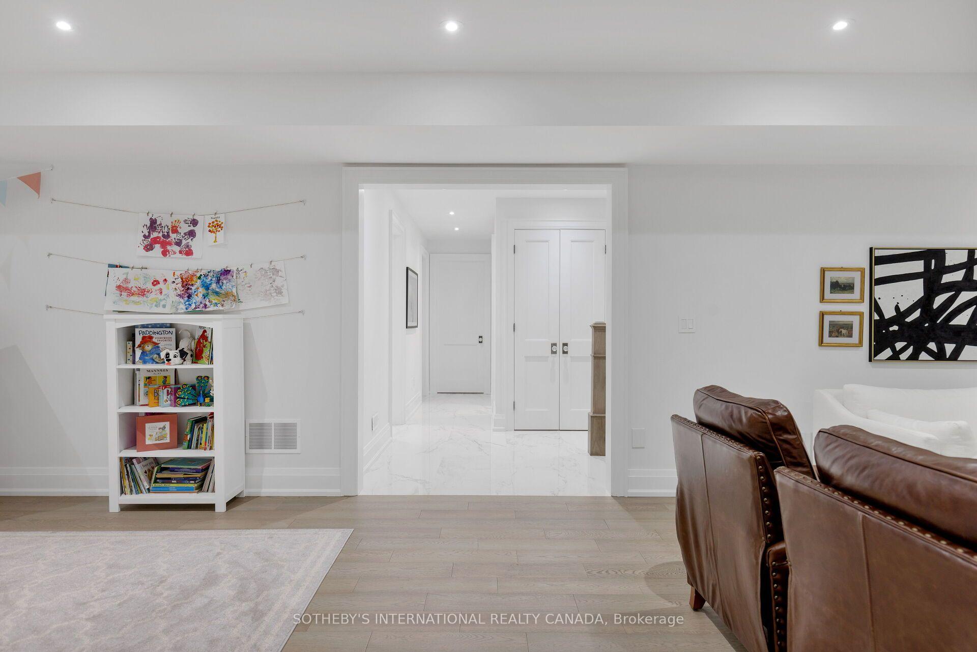 2B Fairway Road, Toronto