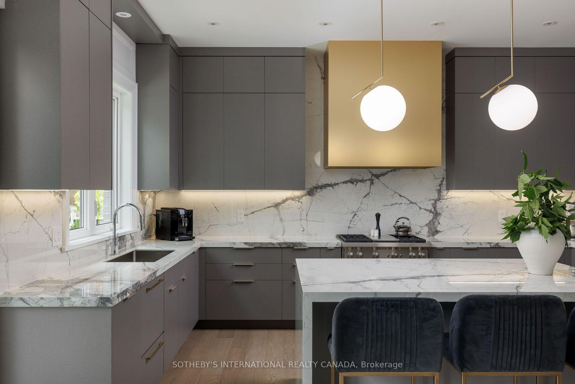 2B Fairway Road, Toronto