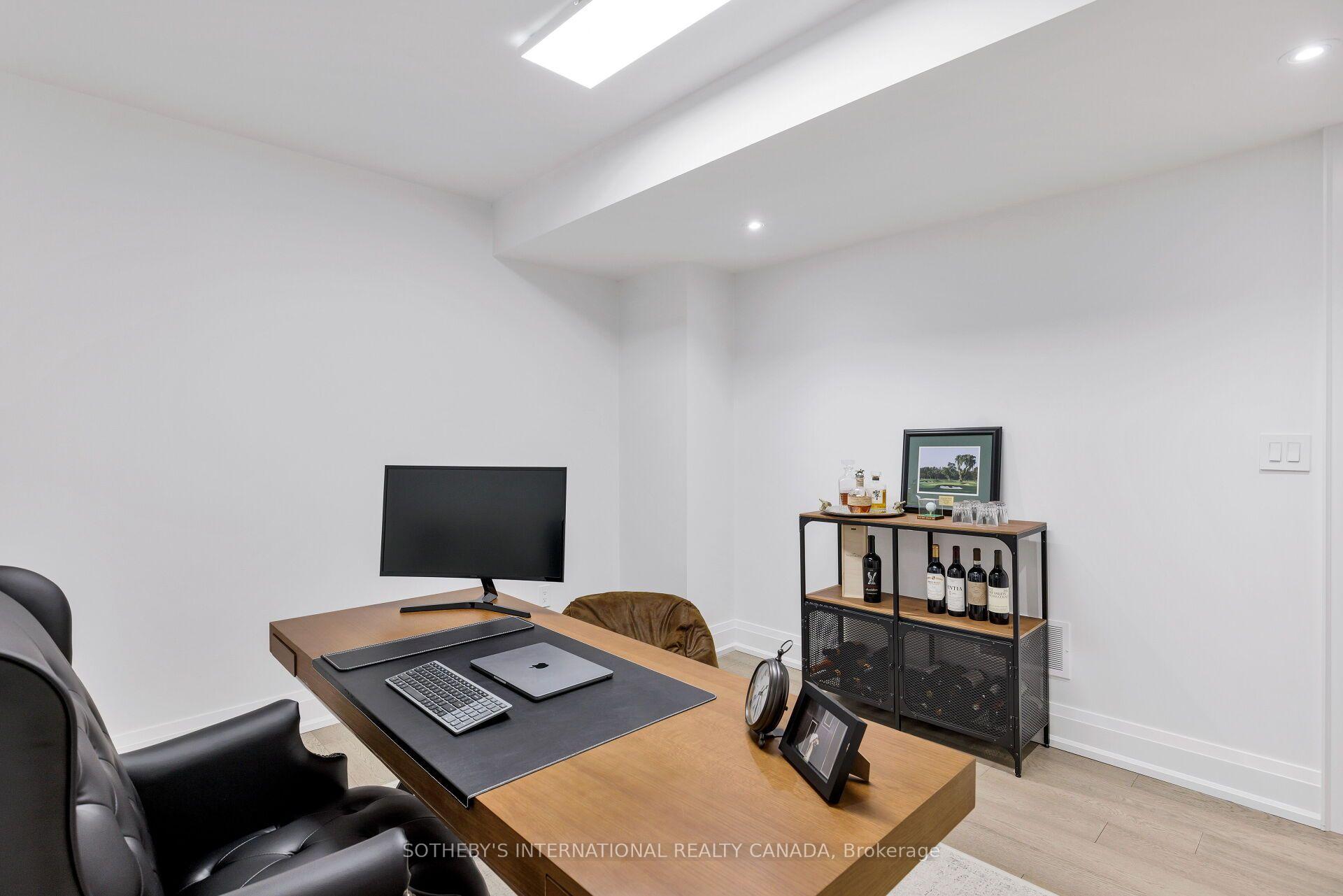 2B Fairway Road, Toronto
