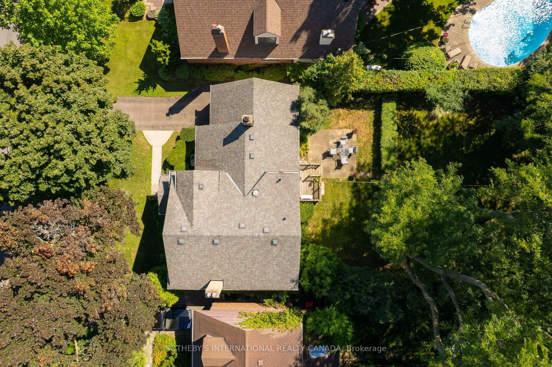 37 Hilldowntree Road, Toronto