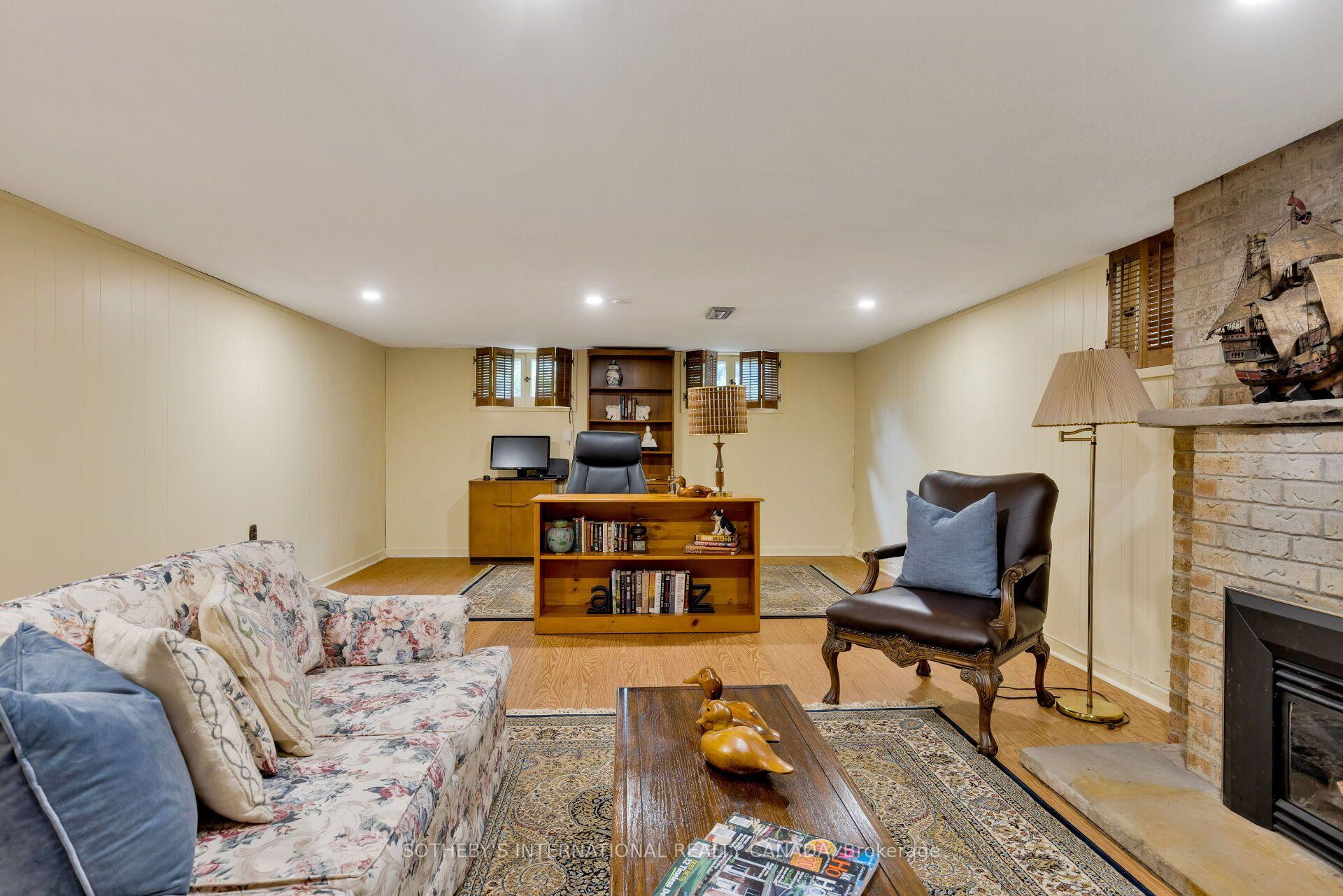 37 Hilldowntree Road, Toronto
