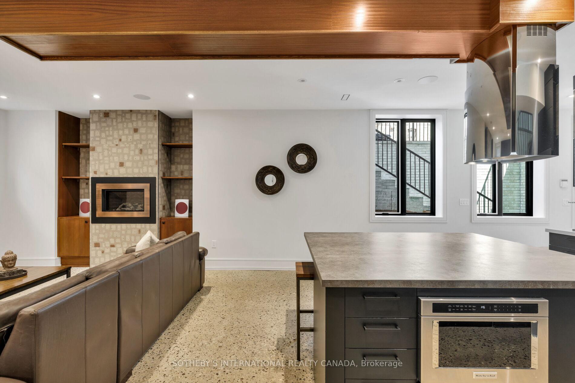 85 Kingsway Crescent, Toronto