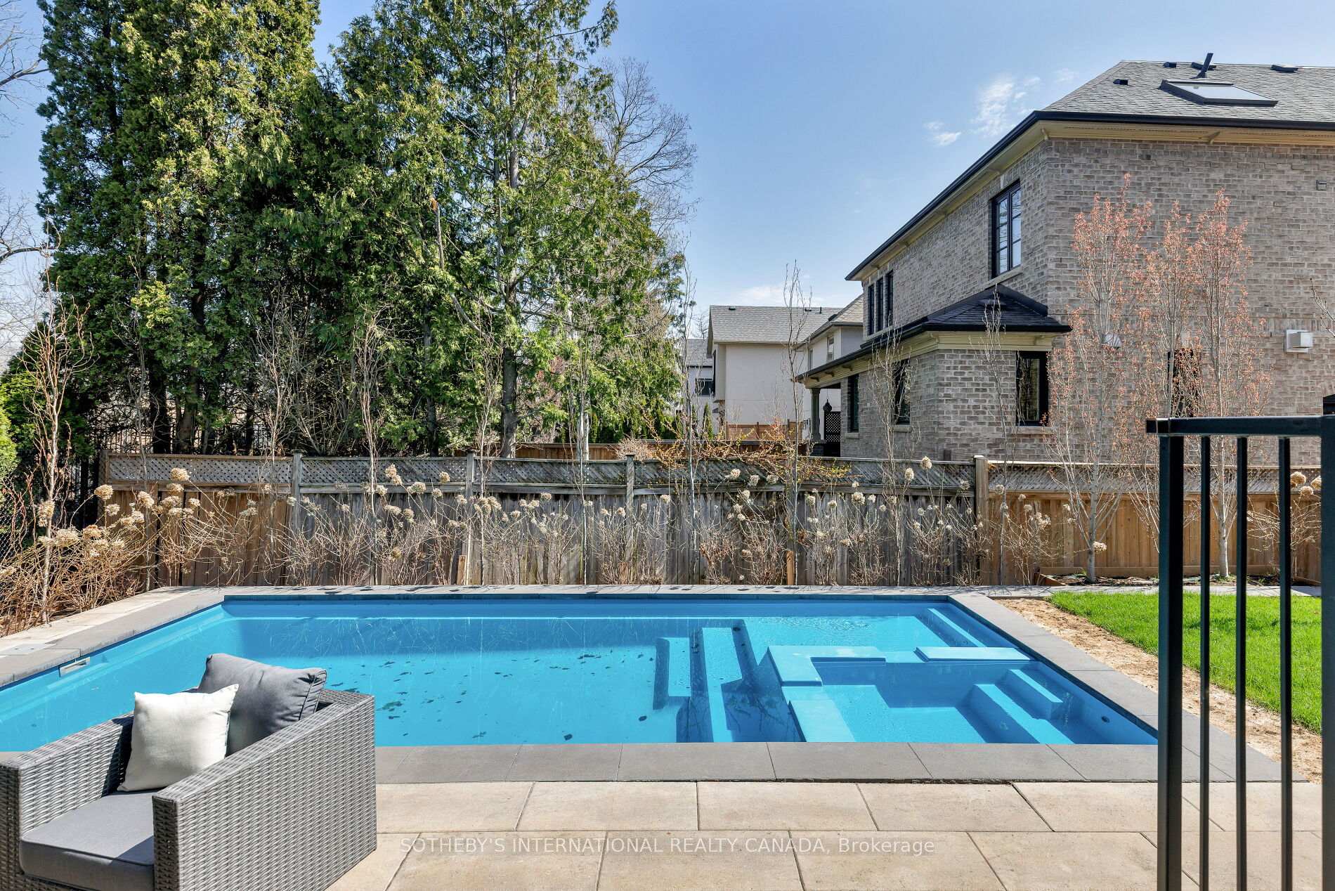 85 Kingsway Crescent, Toronto