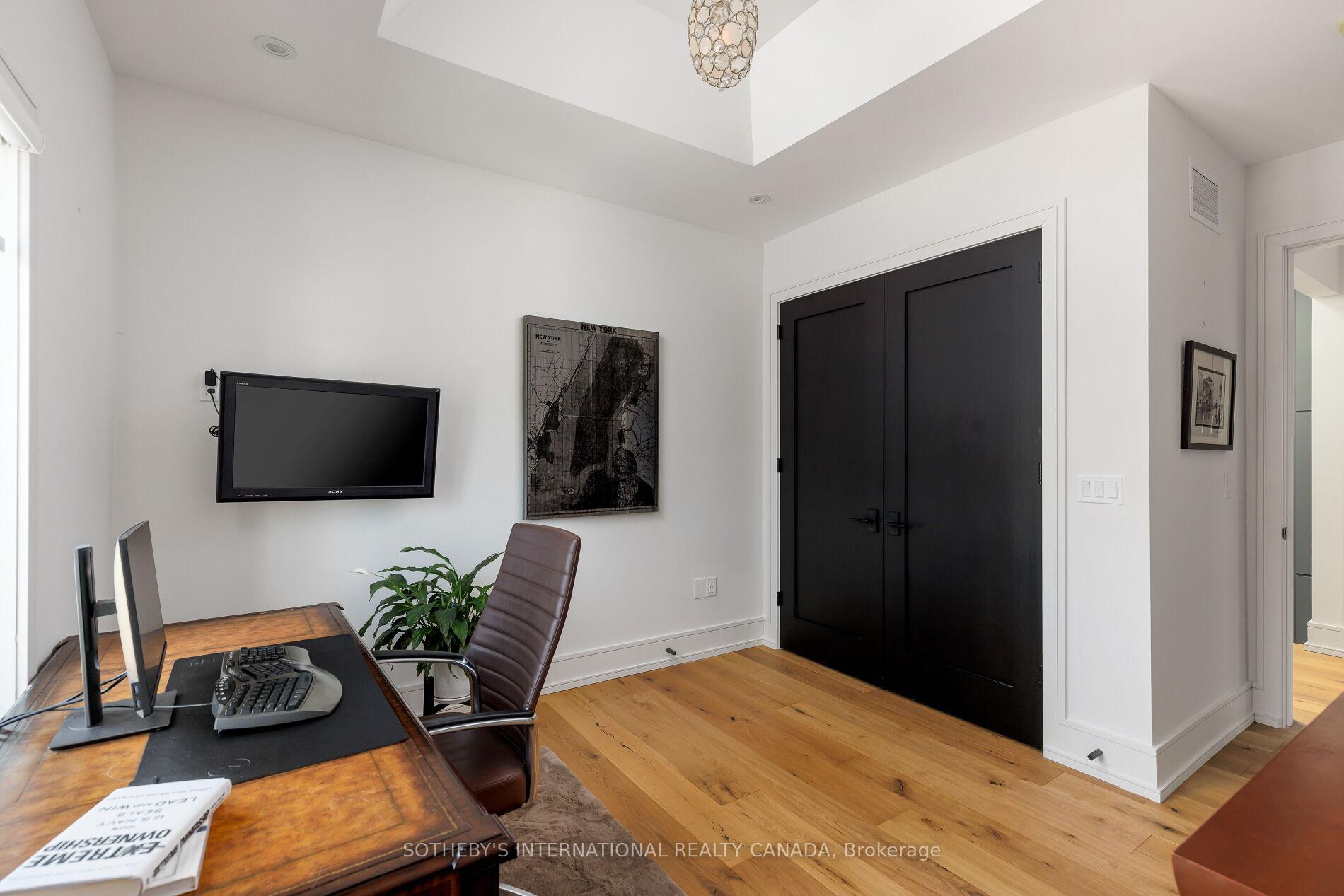 85 Kingsway Crescent, Toronto