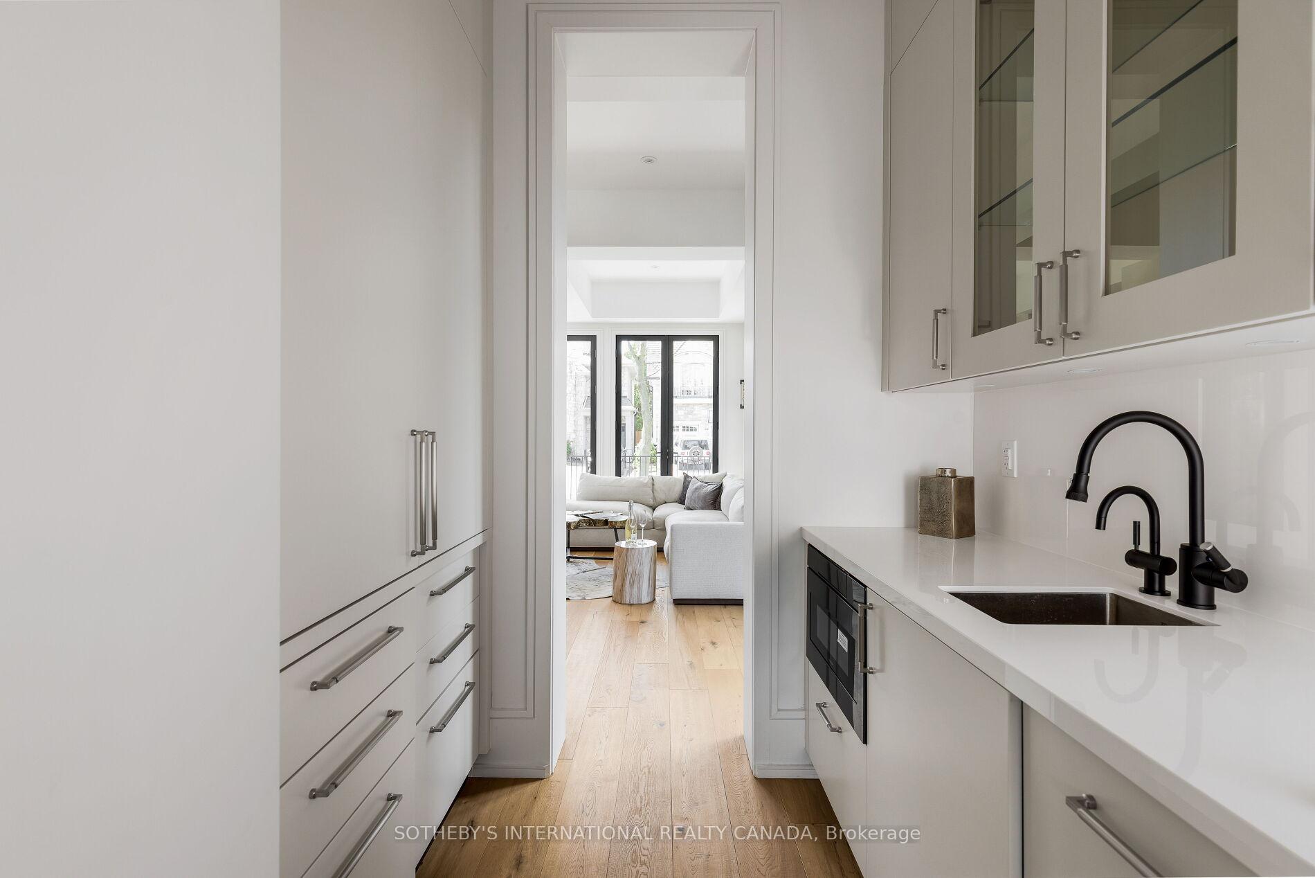 85 Kingsway Crescent, Toronto