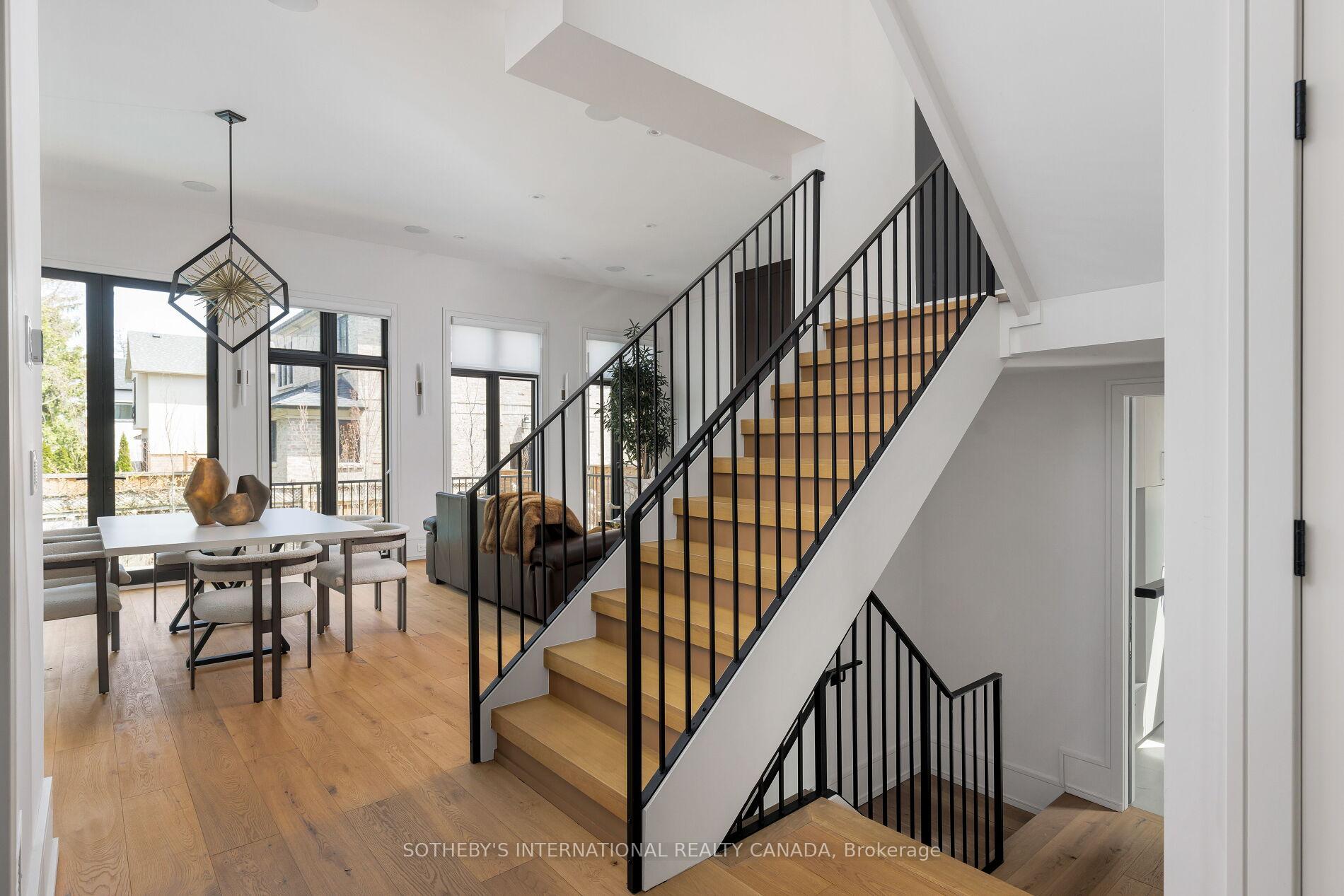 85 Kingsway Crescent, Toronto