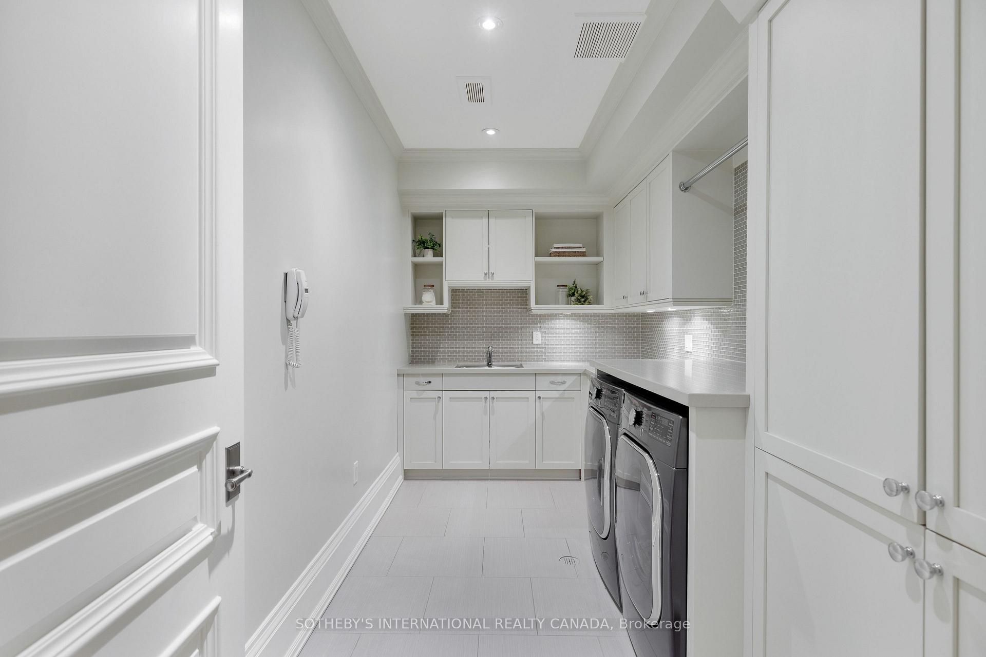 50 Queen Marys Drive, Toronto