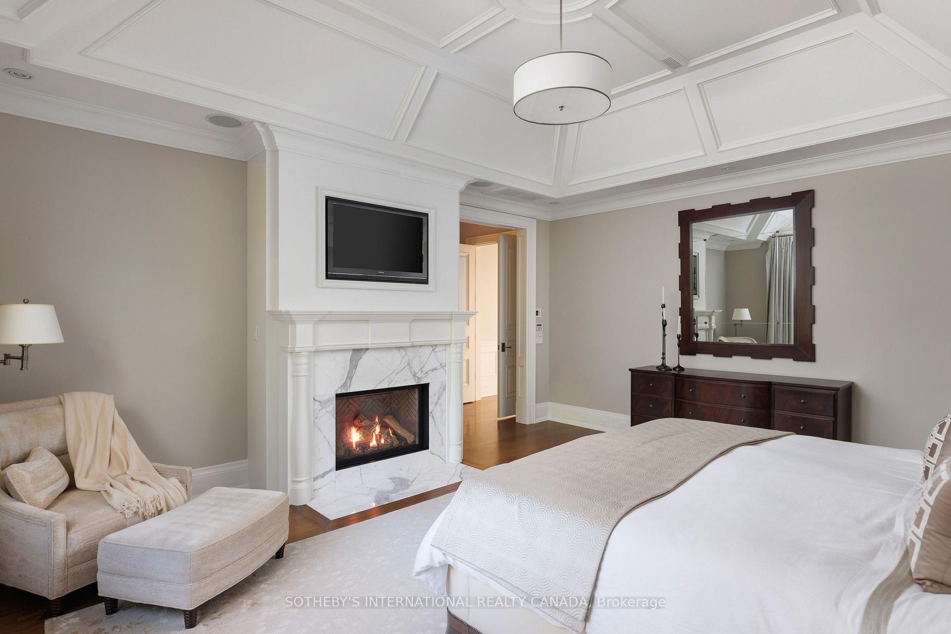 50 Queen Marys Drive, Toronto