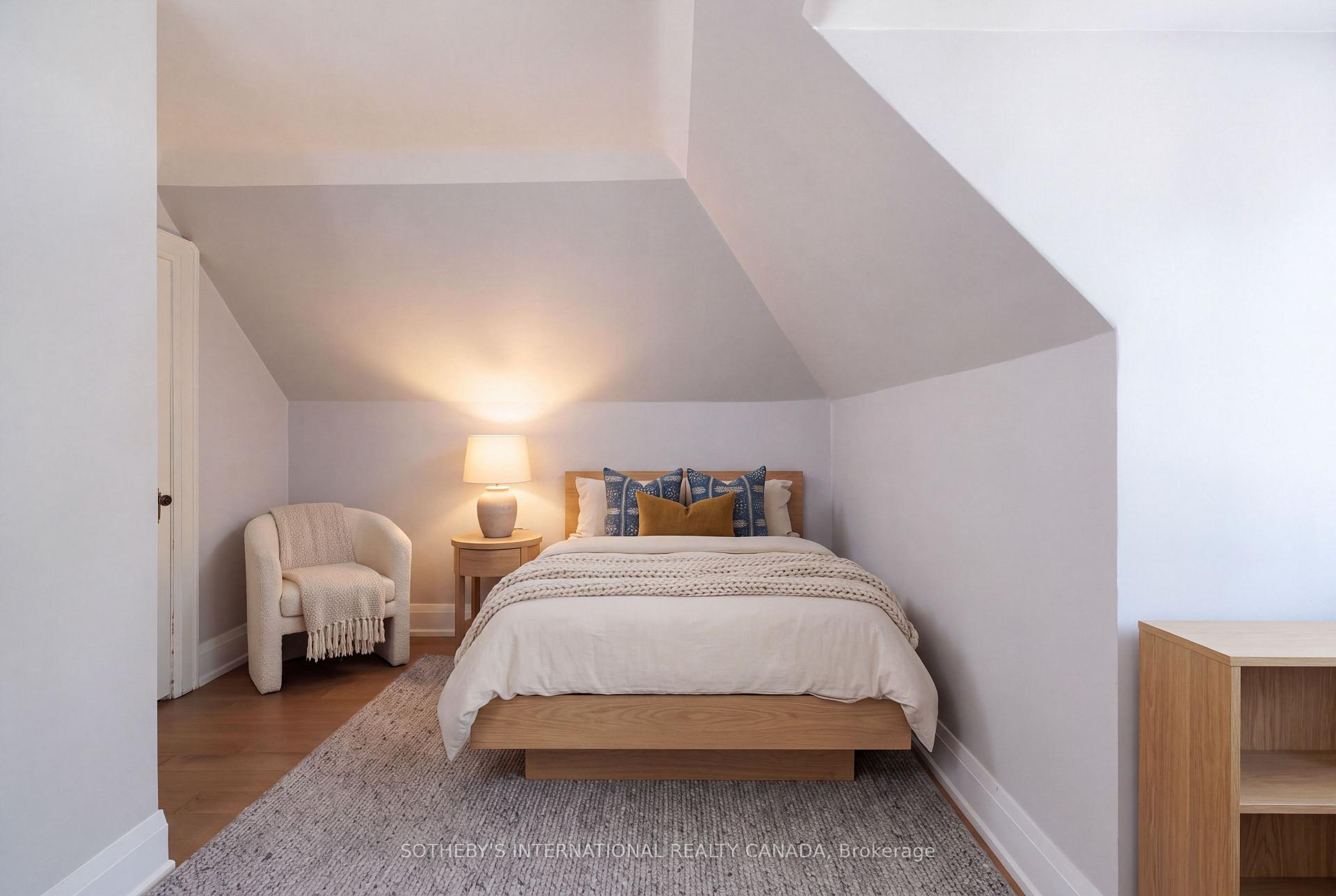 1048 Royal York Road, Toronto