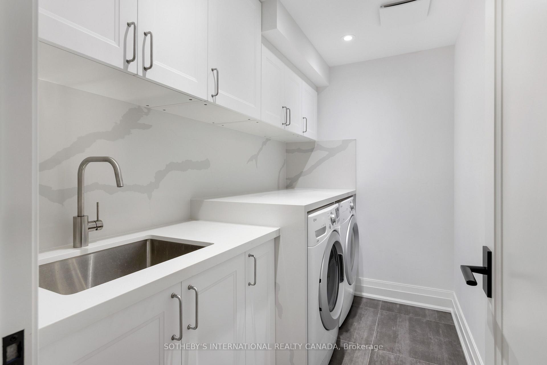 57 Burnhamthorpe Park Boulevard, Toronto