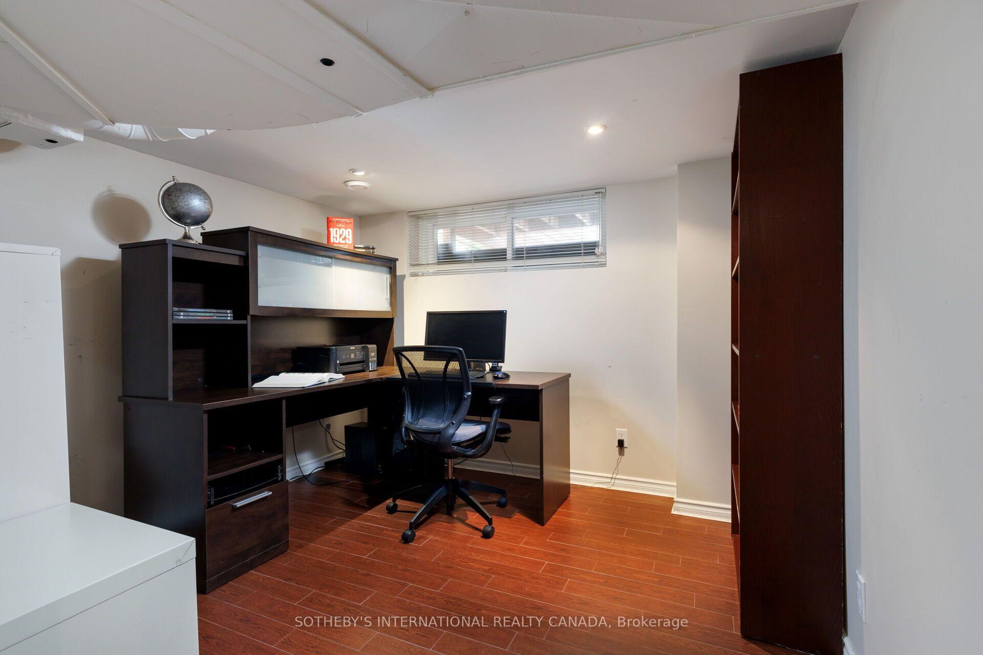 145 Brentwood Road N, Toronto