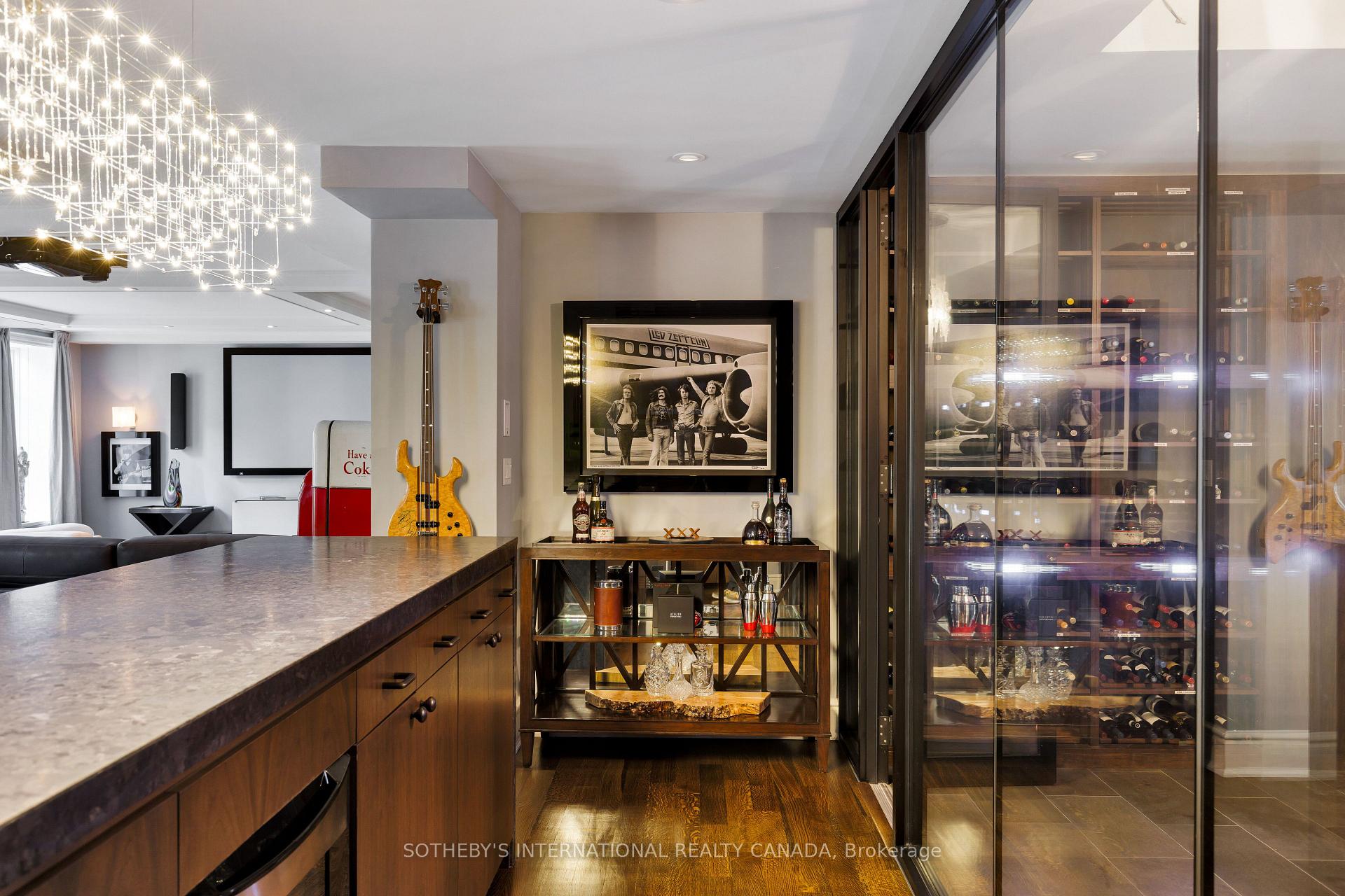 29 Edgehill Road, Toronto