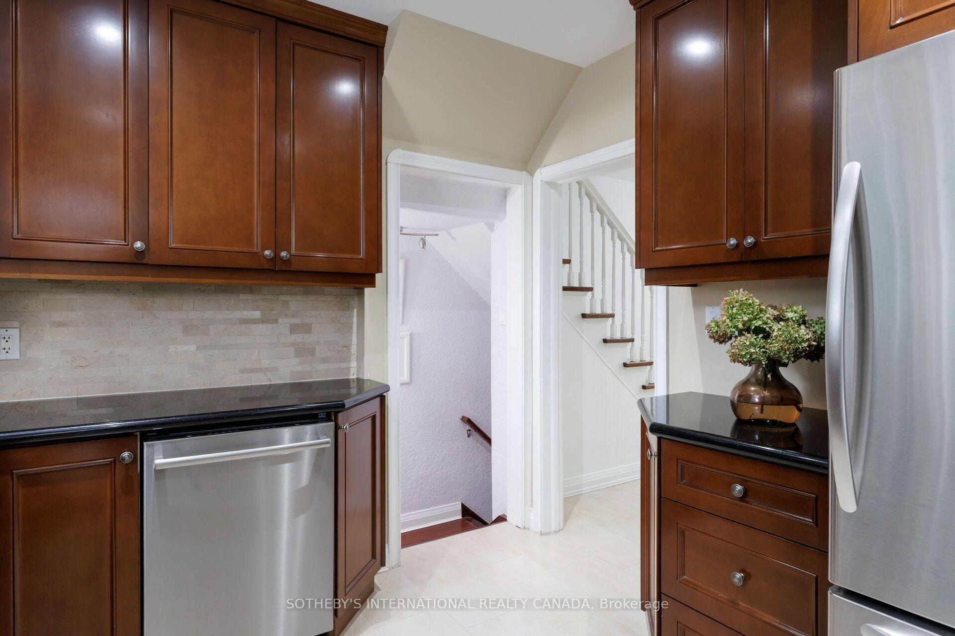 145 Brentwood Road N, Toronto