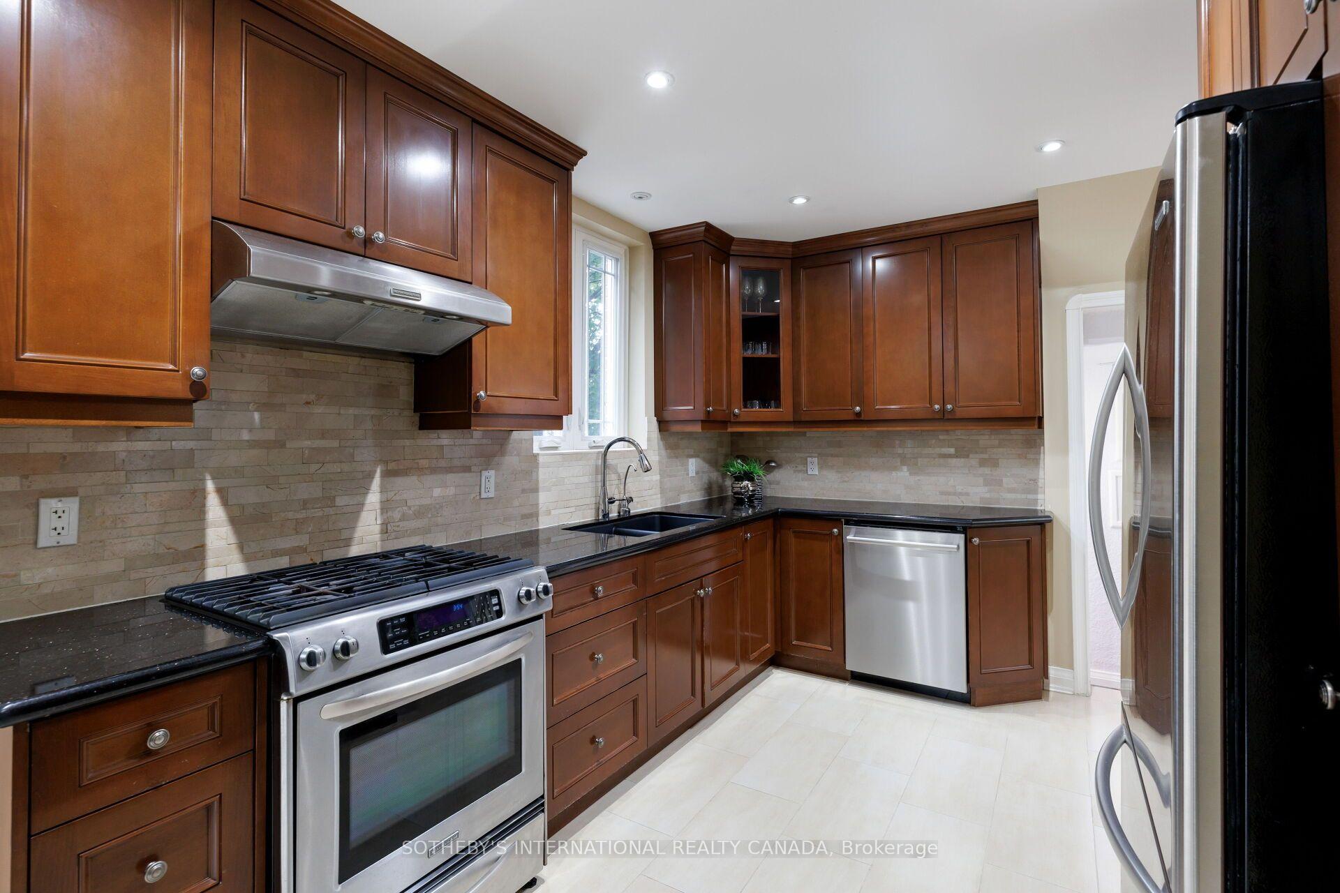 145 Brentwood Road N, Toronto