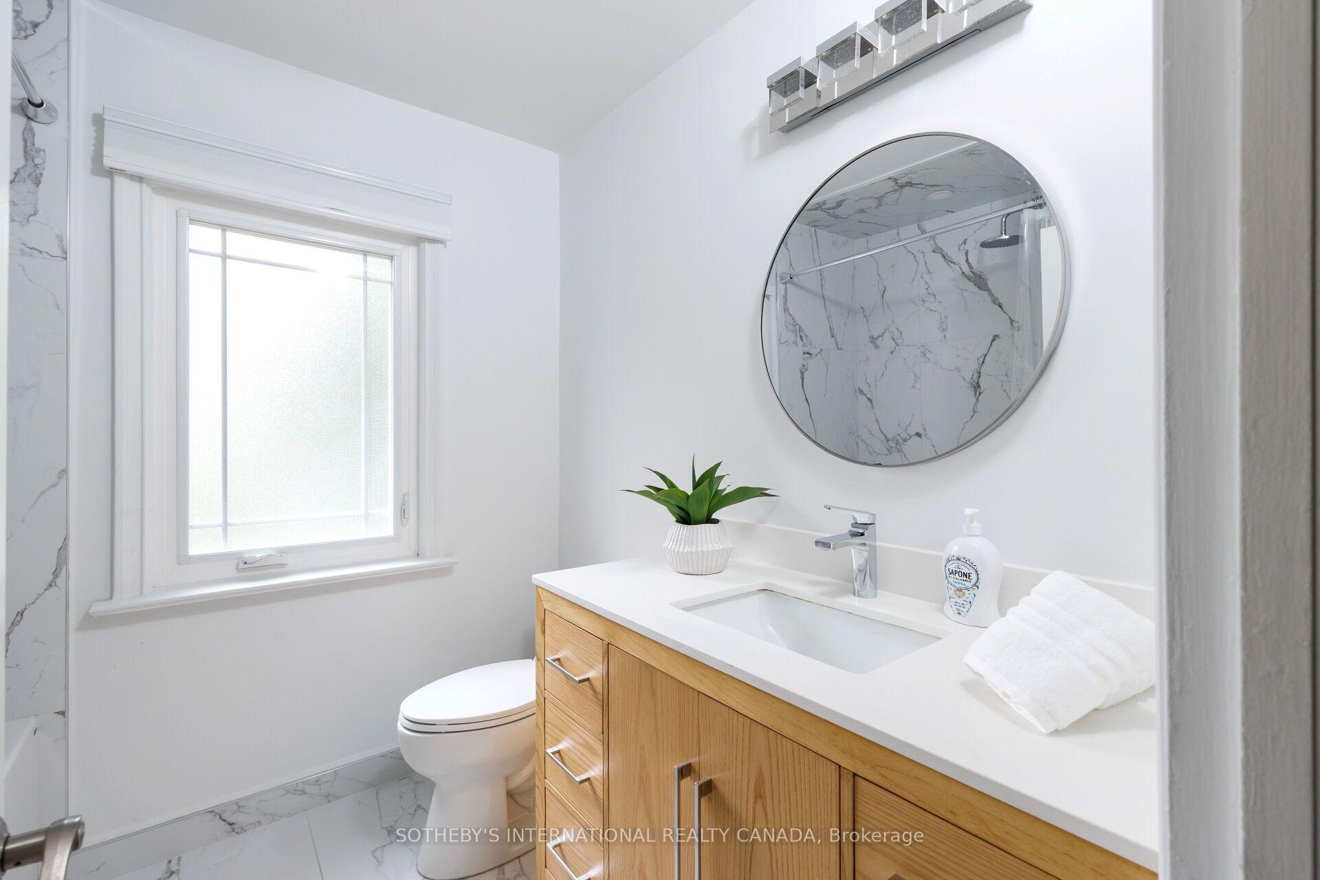 145 Brentwood Road N, Toronto
