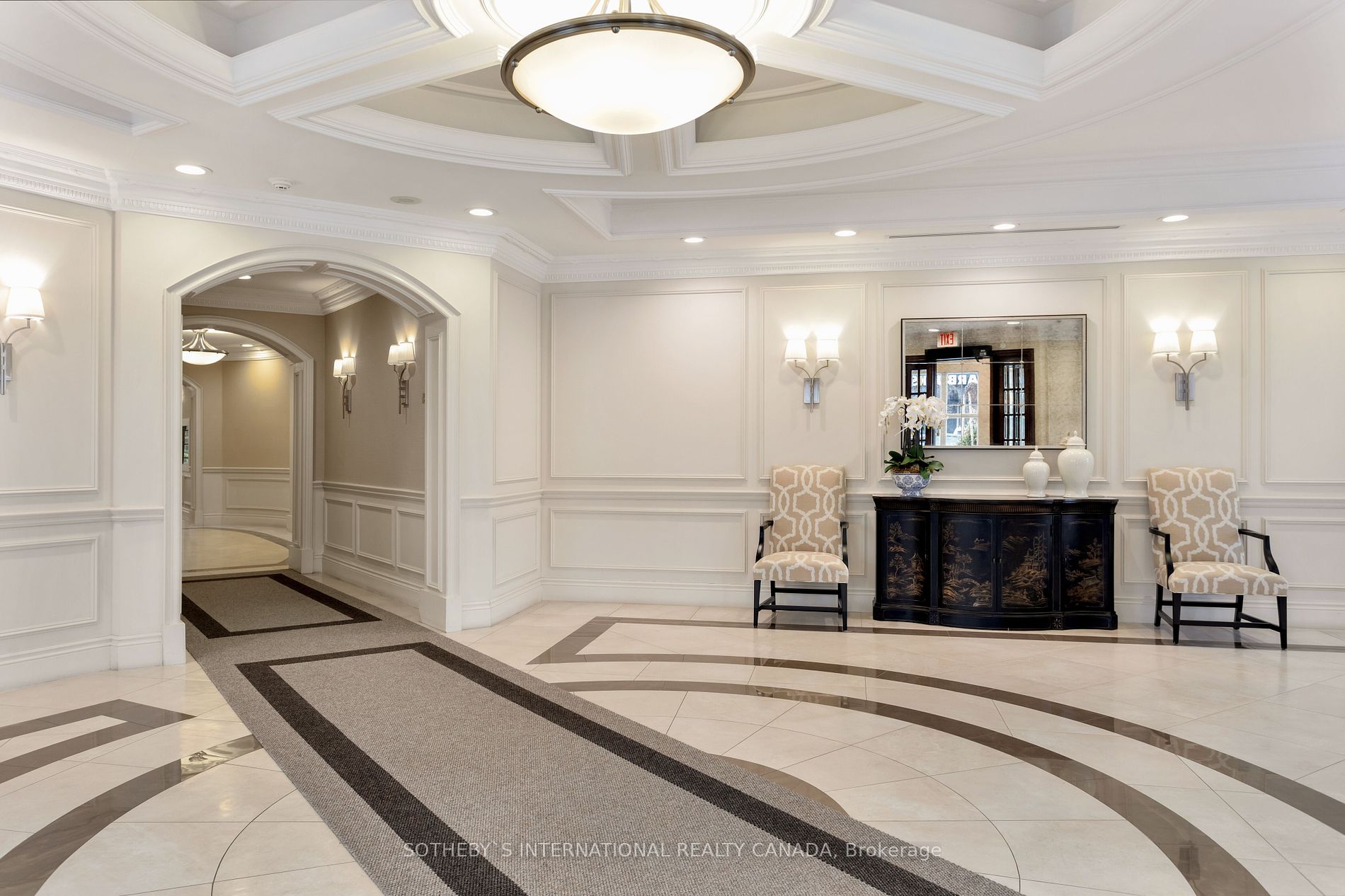 3085 Bloor St W Unit: 207