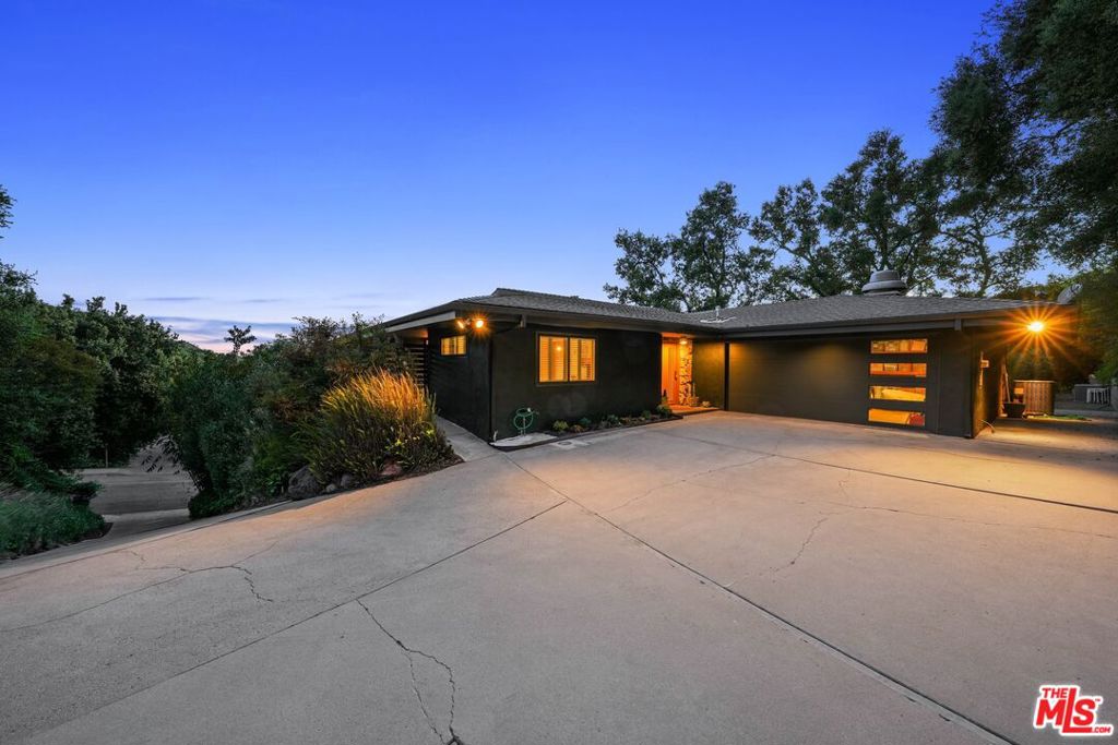 1839 Risa Place