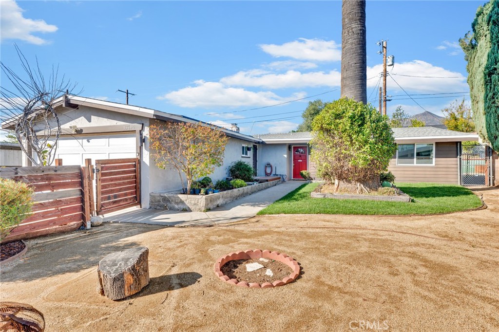 13642 Phillippi Avenue