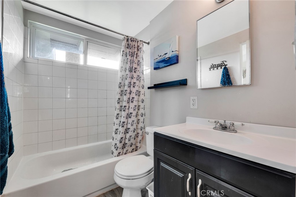 13642 Phillippi Avenue