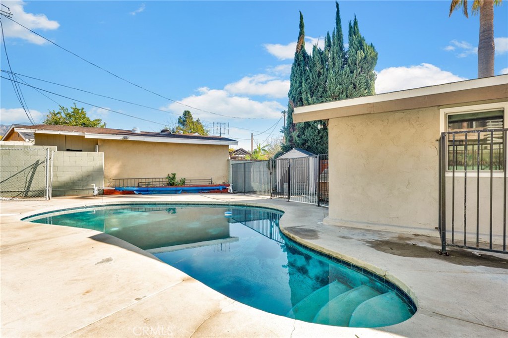 13642 Phillippi Avenue