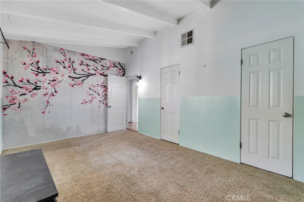 13642 Phillippi Avenue