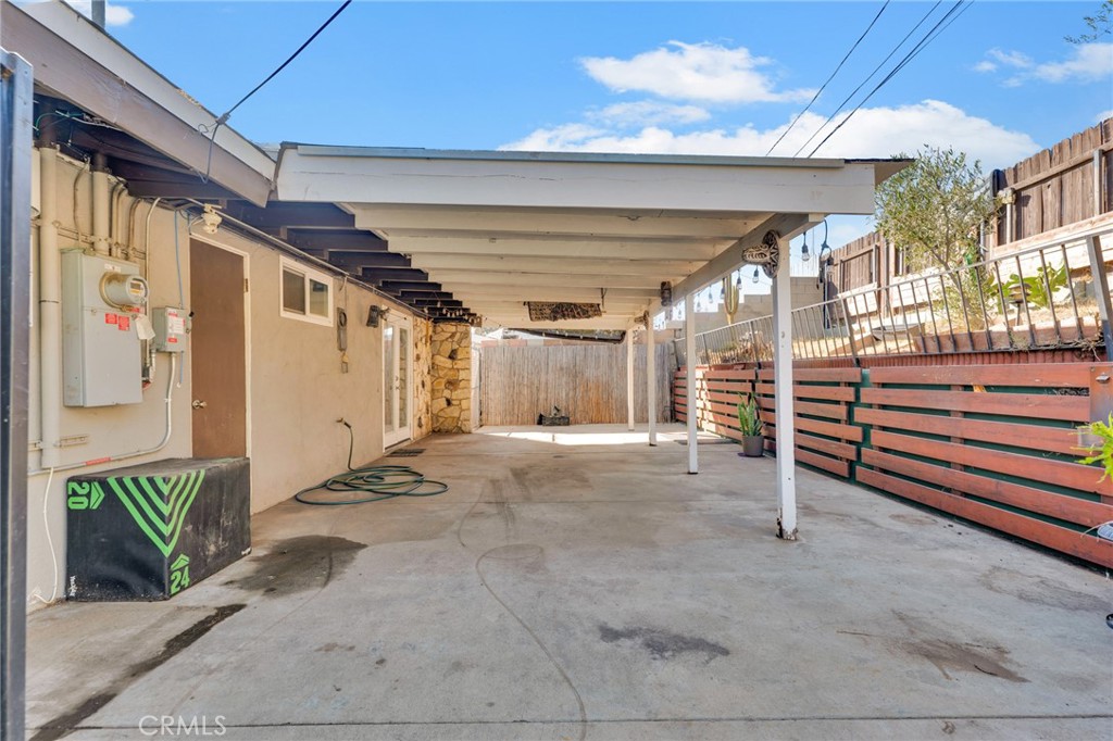 13642 Phillippi Avenue