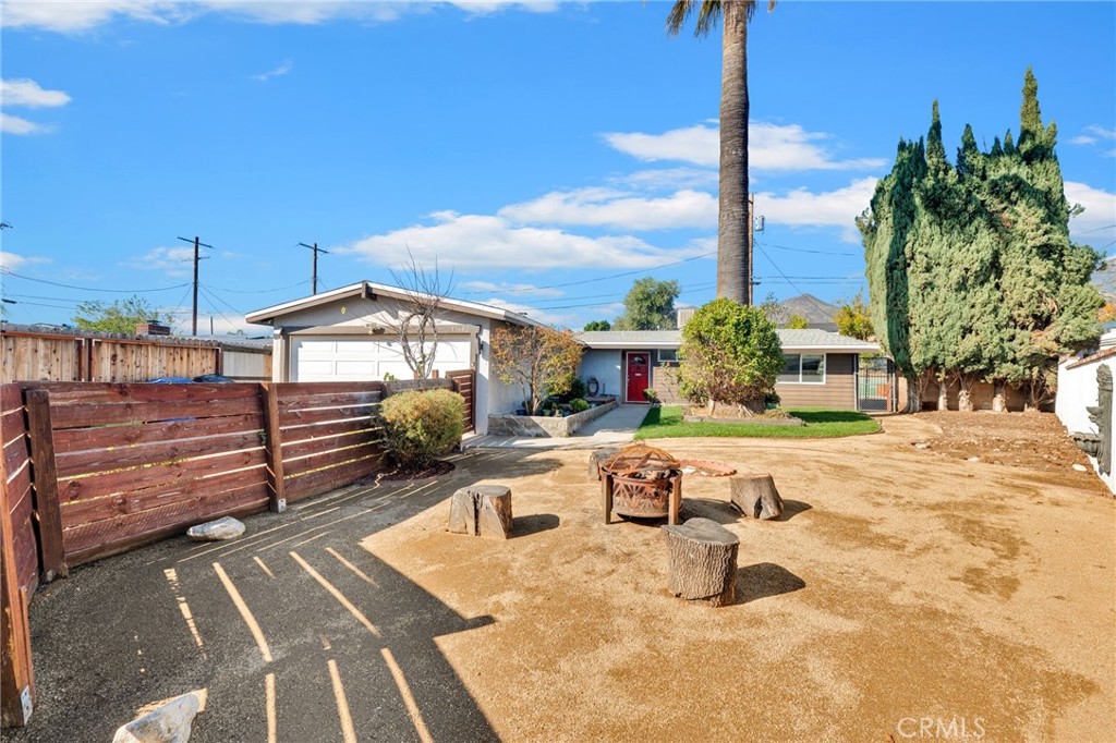 13642 Phillippi Avenue