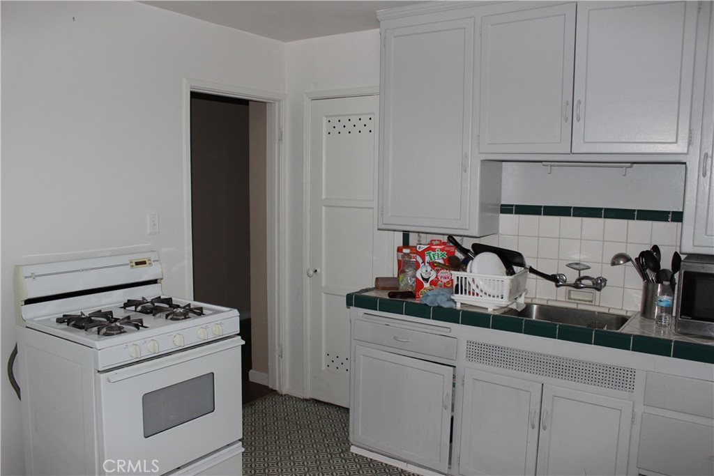 10832 Memory Park Avenue