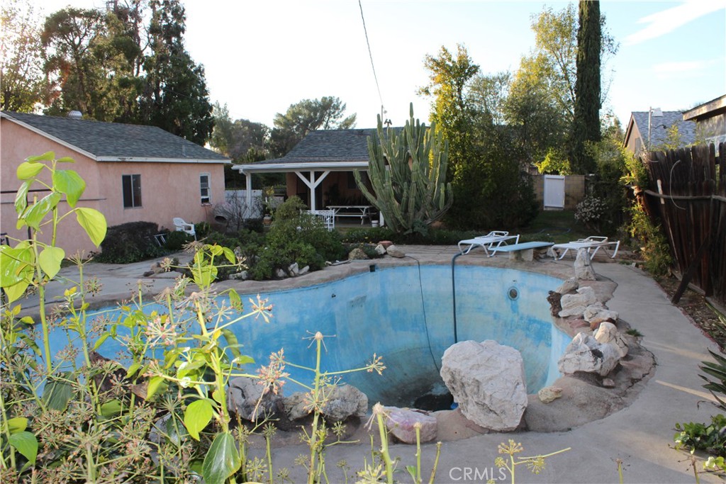 10832 Memory Park Avenue