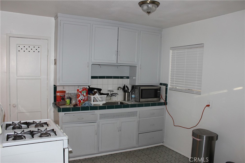 10832 Memory Park Avenue