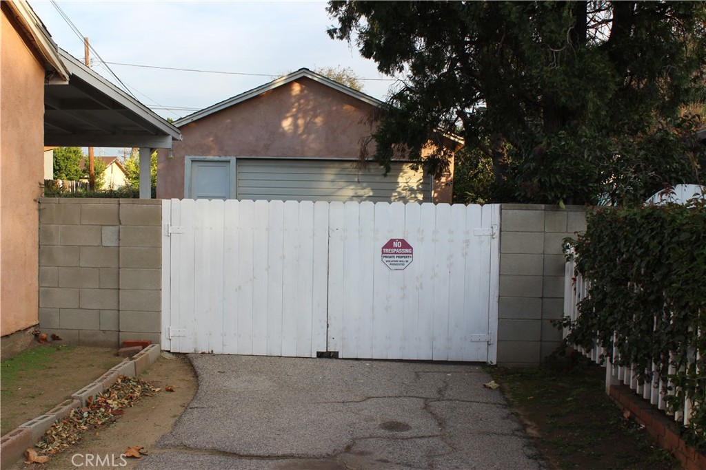 10832 Memory Park Avenue