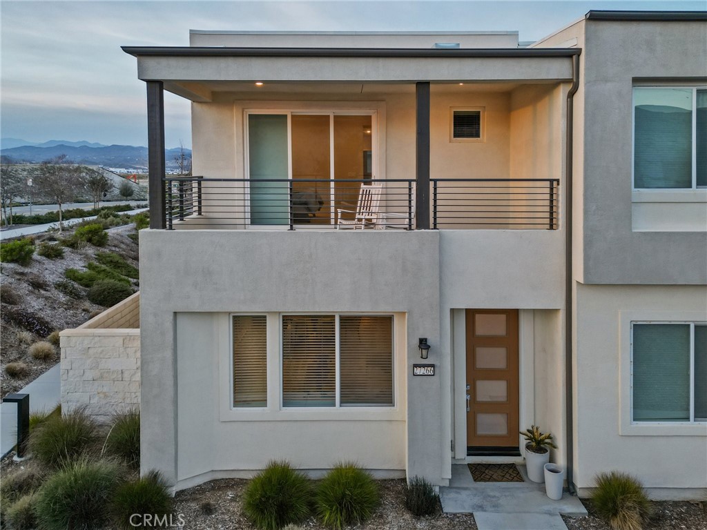 27266 Narrowleaf Willow Lane