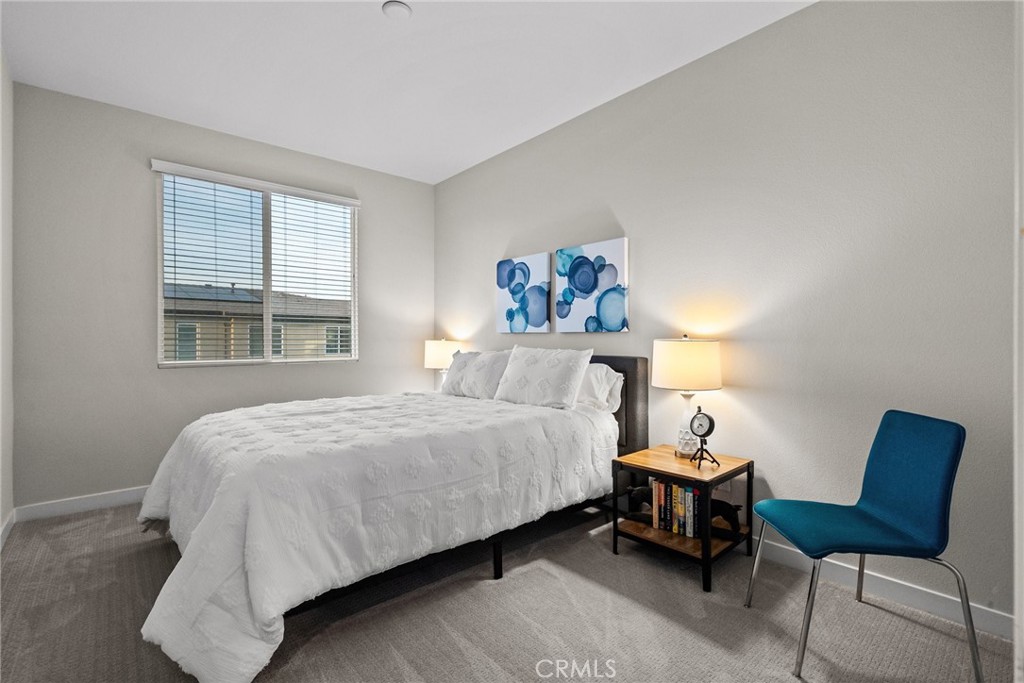 27266 Narrowleaf Willow Lane