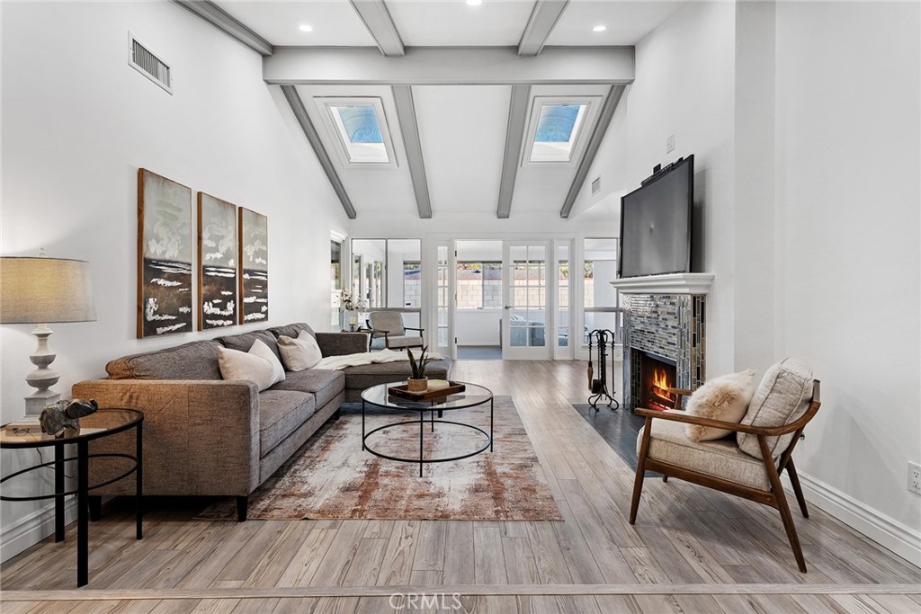 29123 Gladiolus Drive