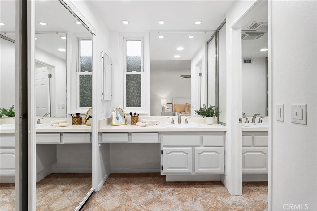 29123 Gladiolus Drive